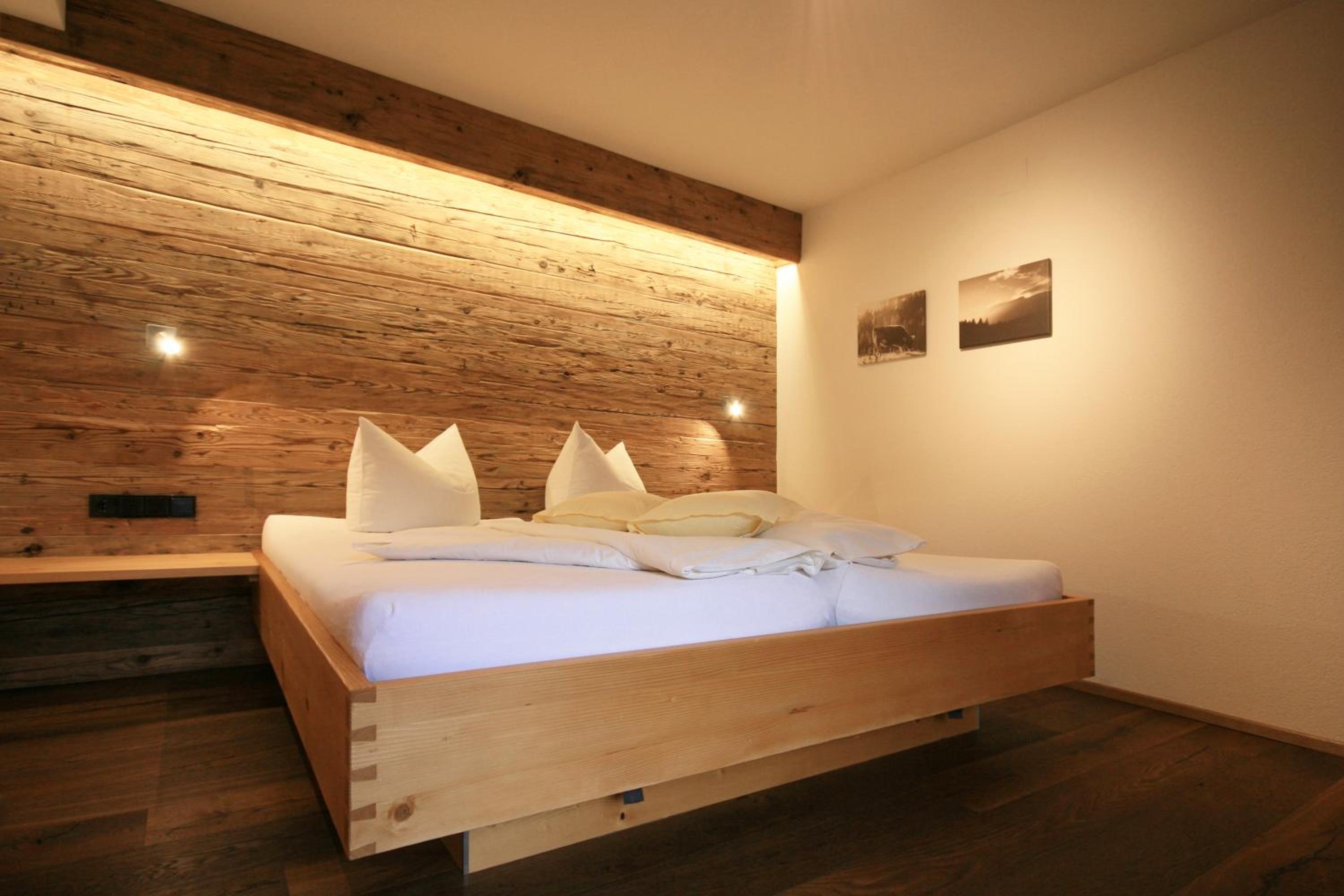 Suite with Mountain View - Photo 2
