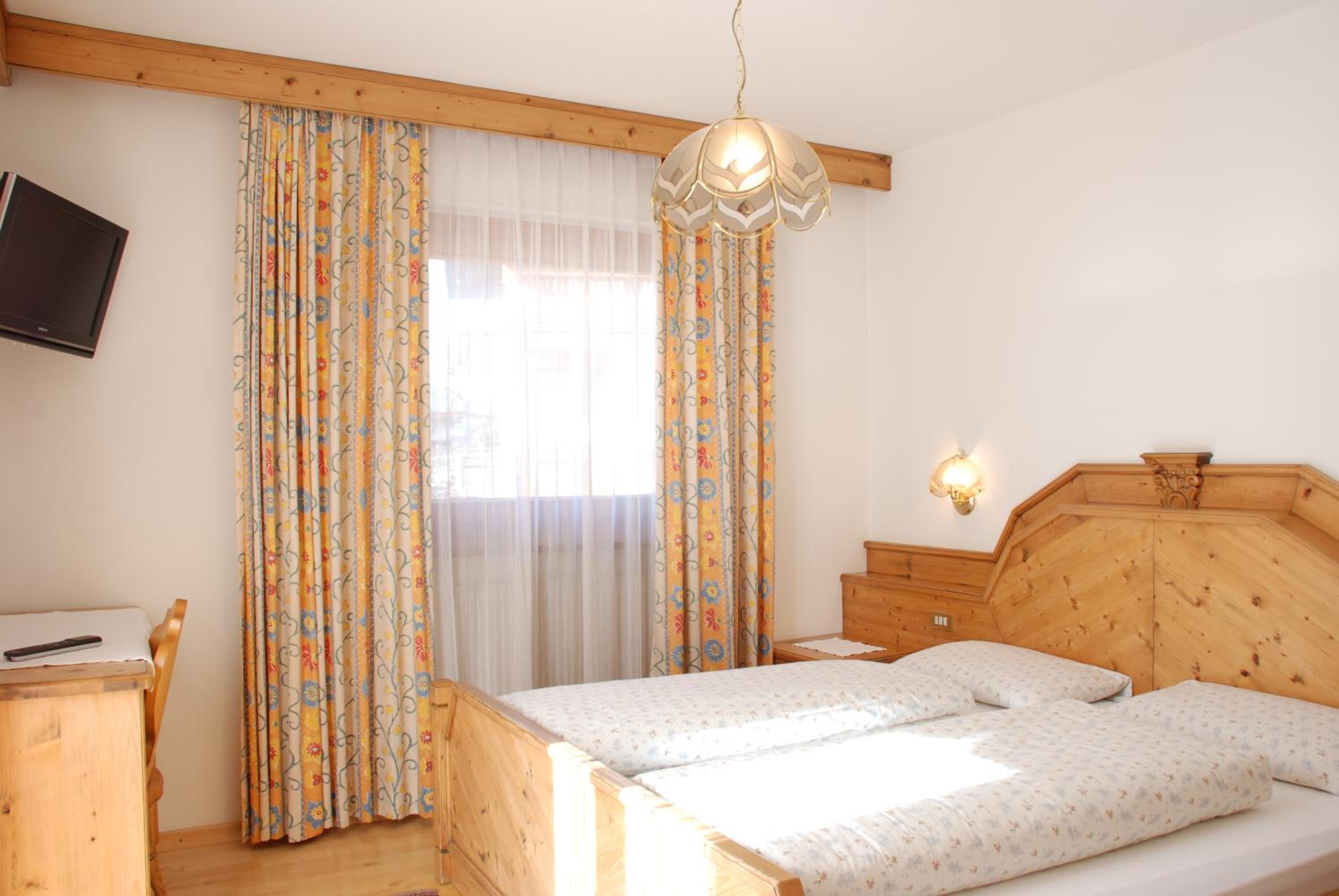 Double Room - Photo 3