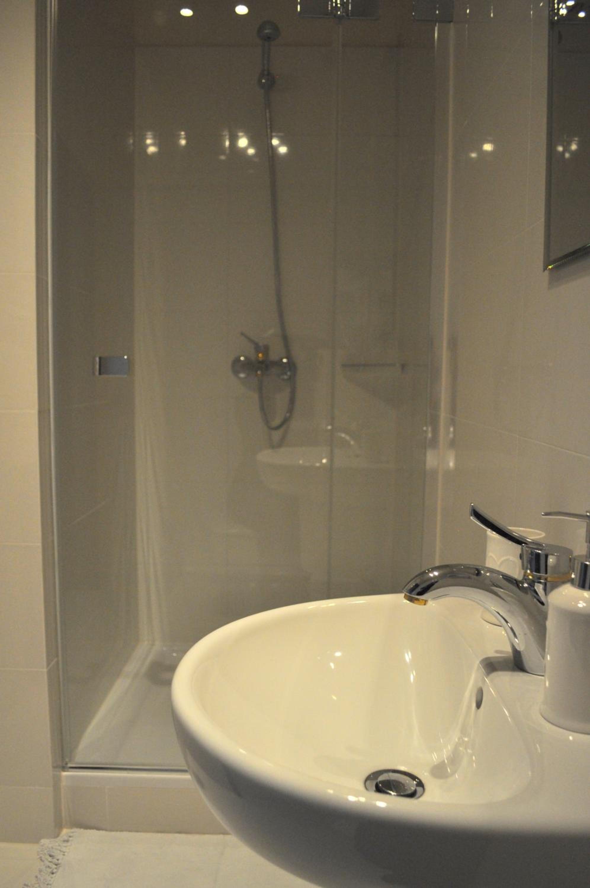 Apartment (1) - Photo 11