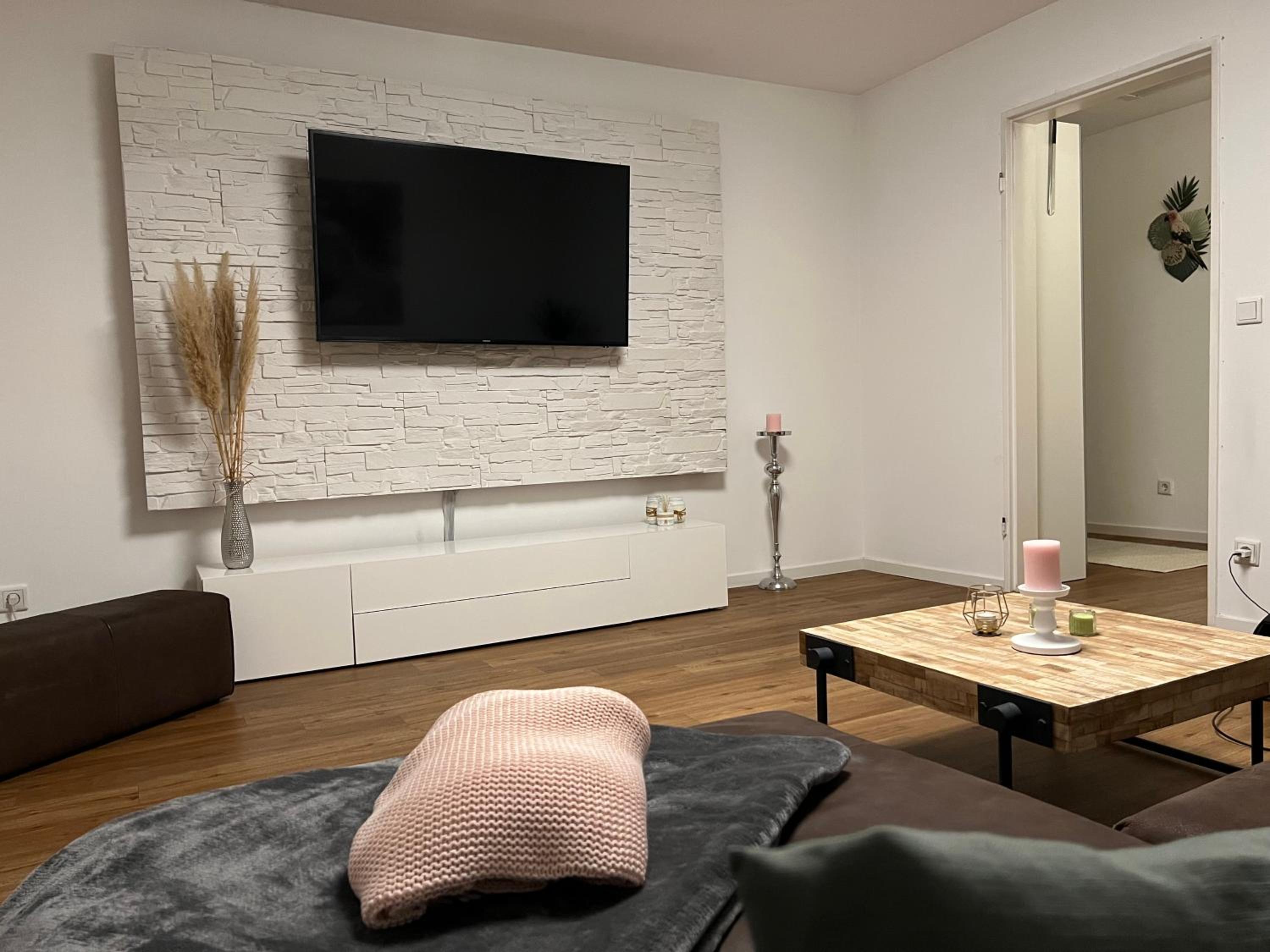 One-Bedroom Apartment photo 2