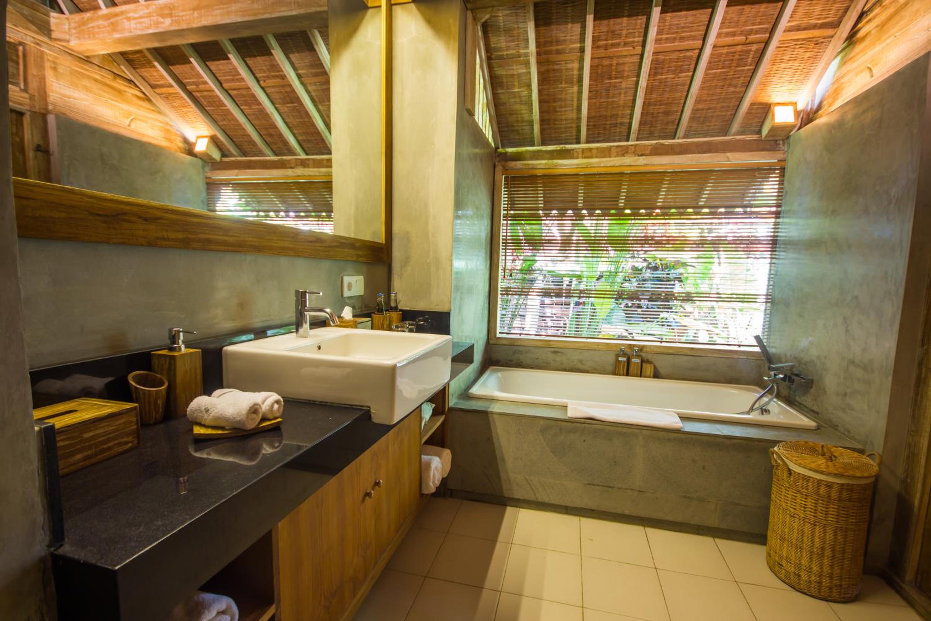 Joglo One-Bedroom Villa with Private Pool photo 2