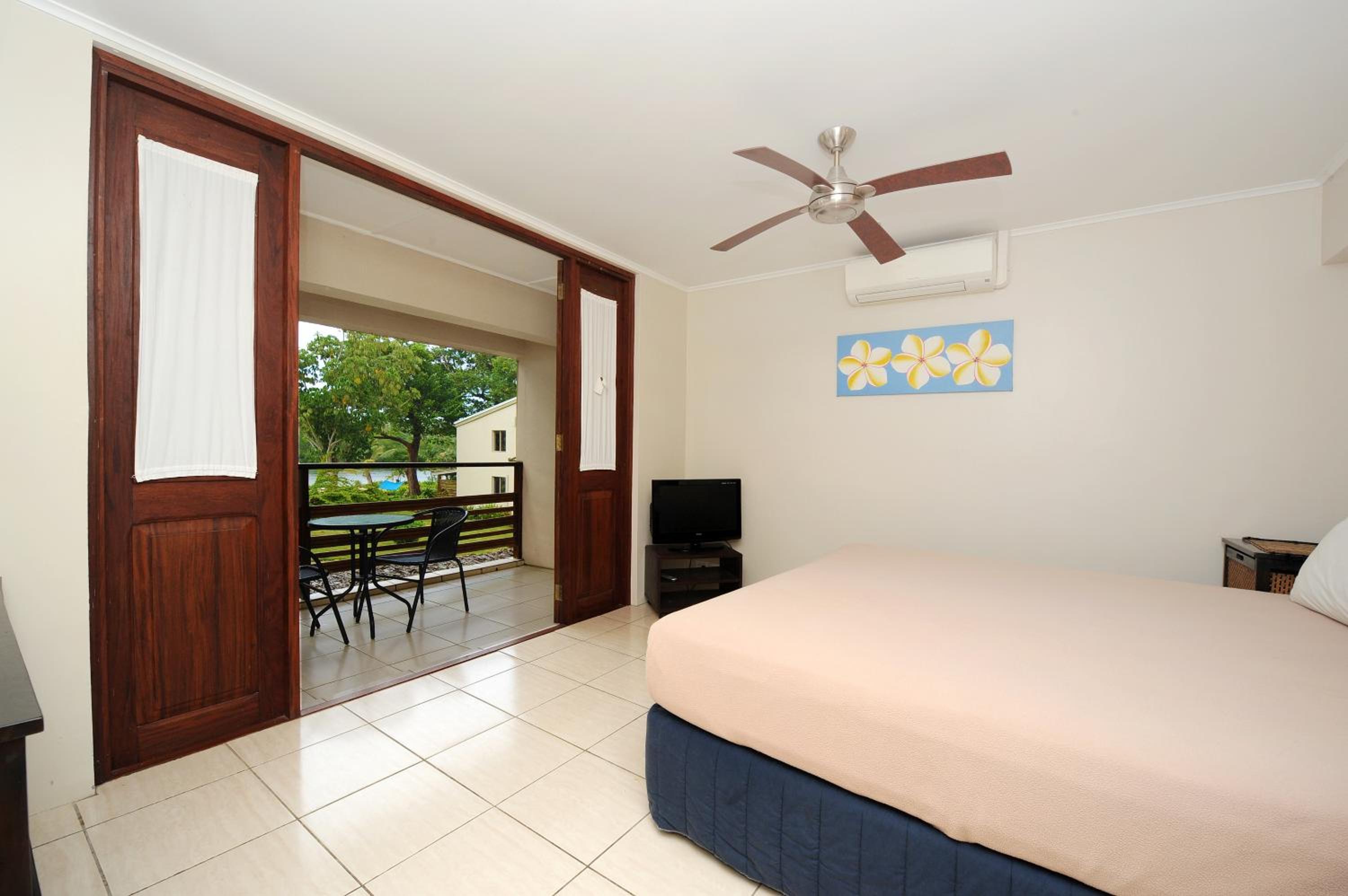 Villa - Beach Front photo 1