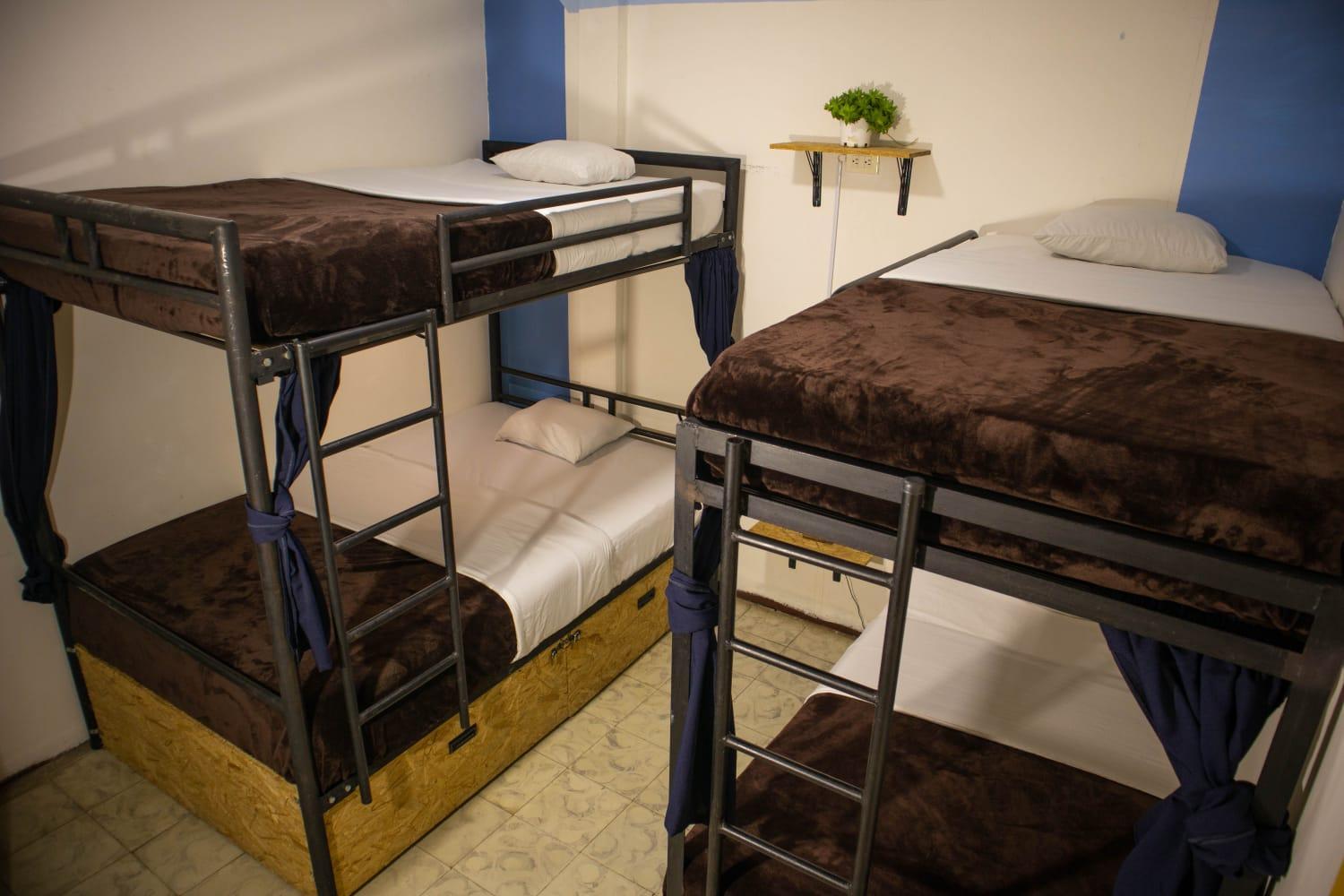 Female Dormitory Room photo 3