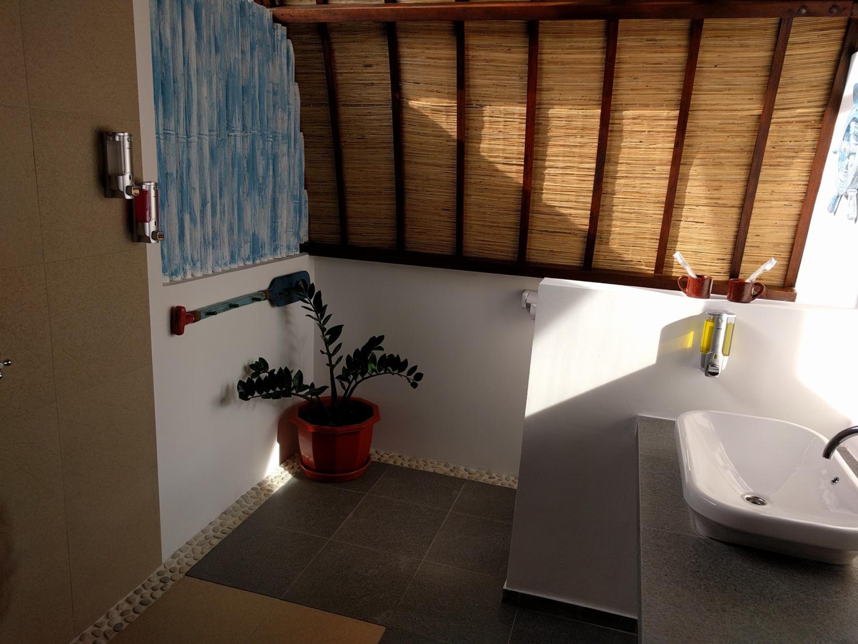 Double Room with Terrace - Photo 3