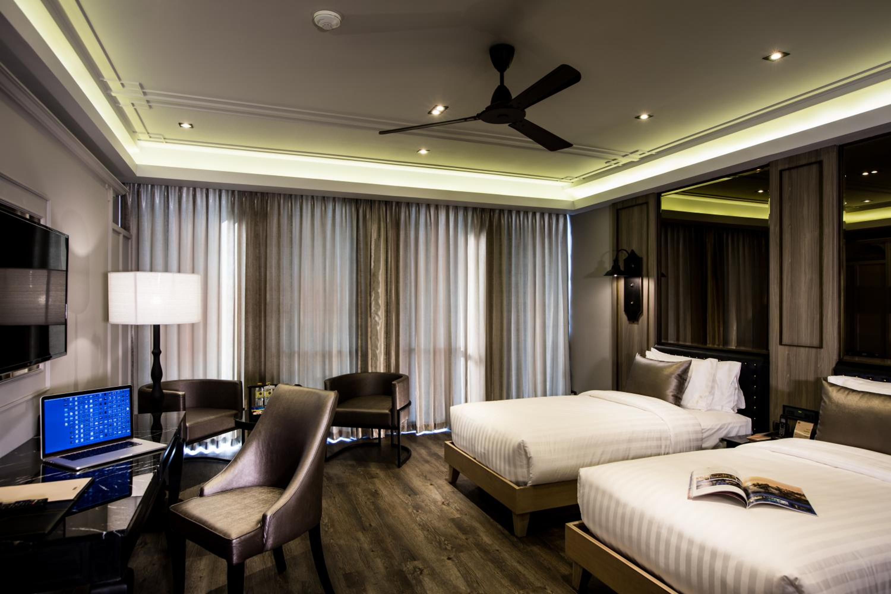 Premier Double or Twin Room - Photo 13