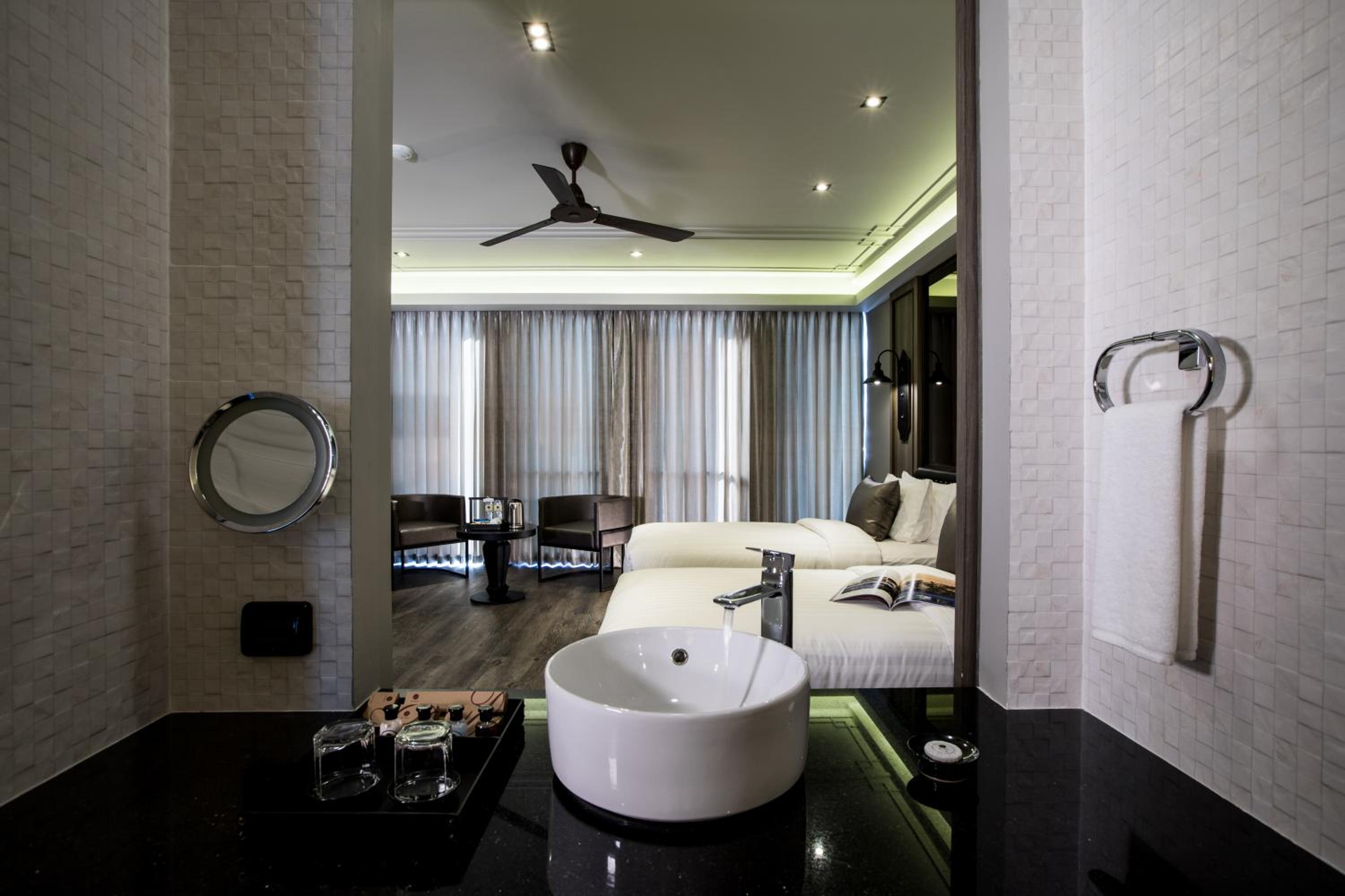 Premier Double or Twin Room - Photo 5