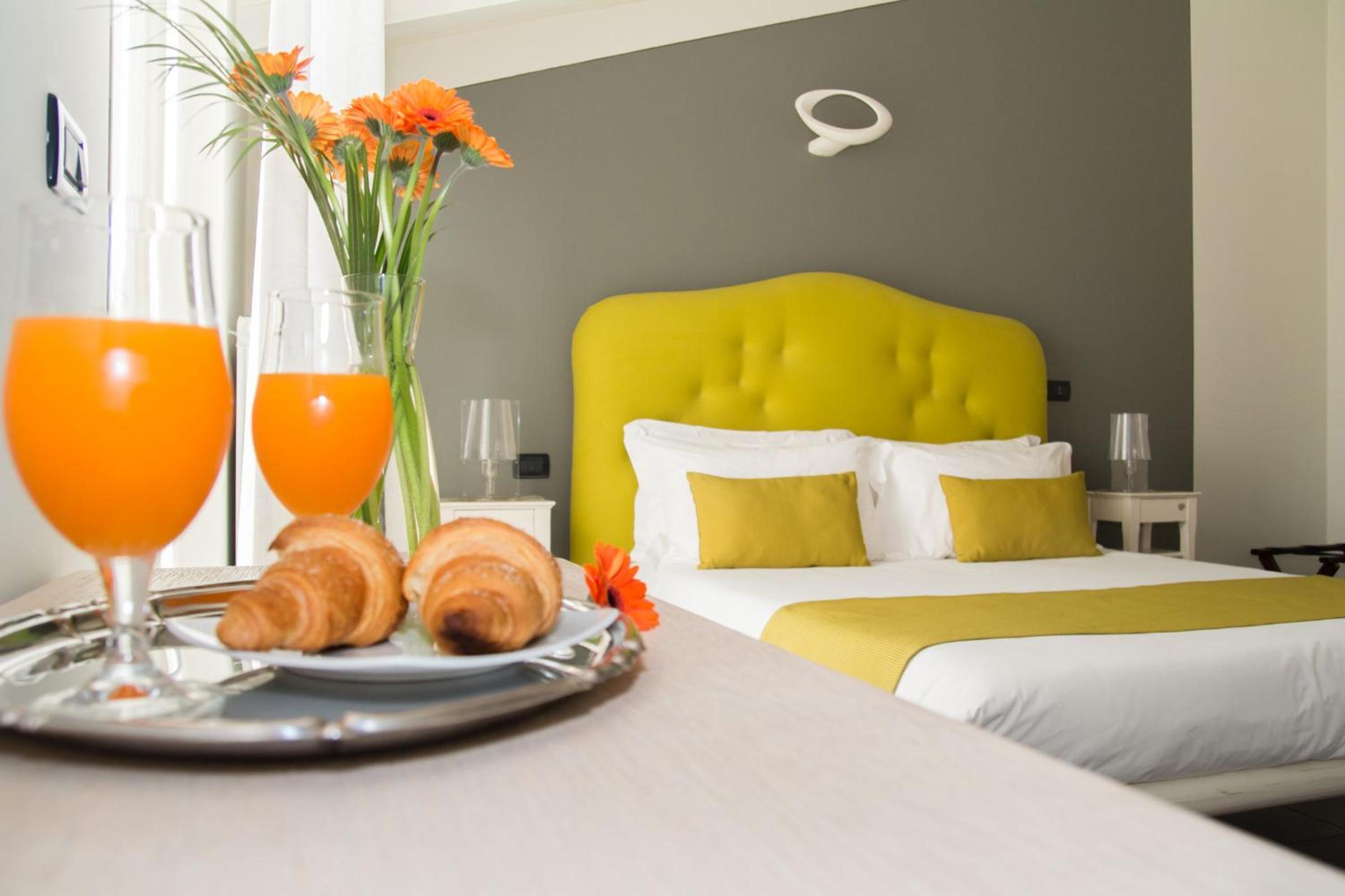 Superior Double Room with Balcony - Photo 19