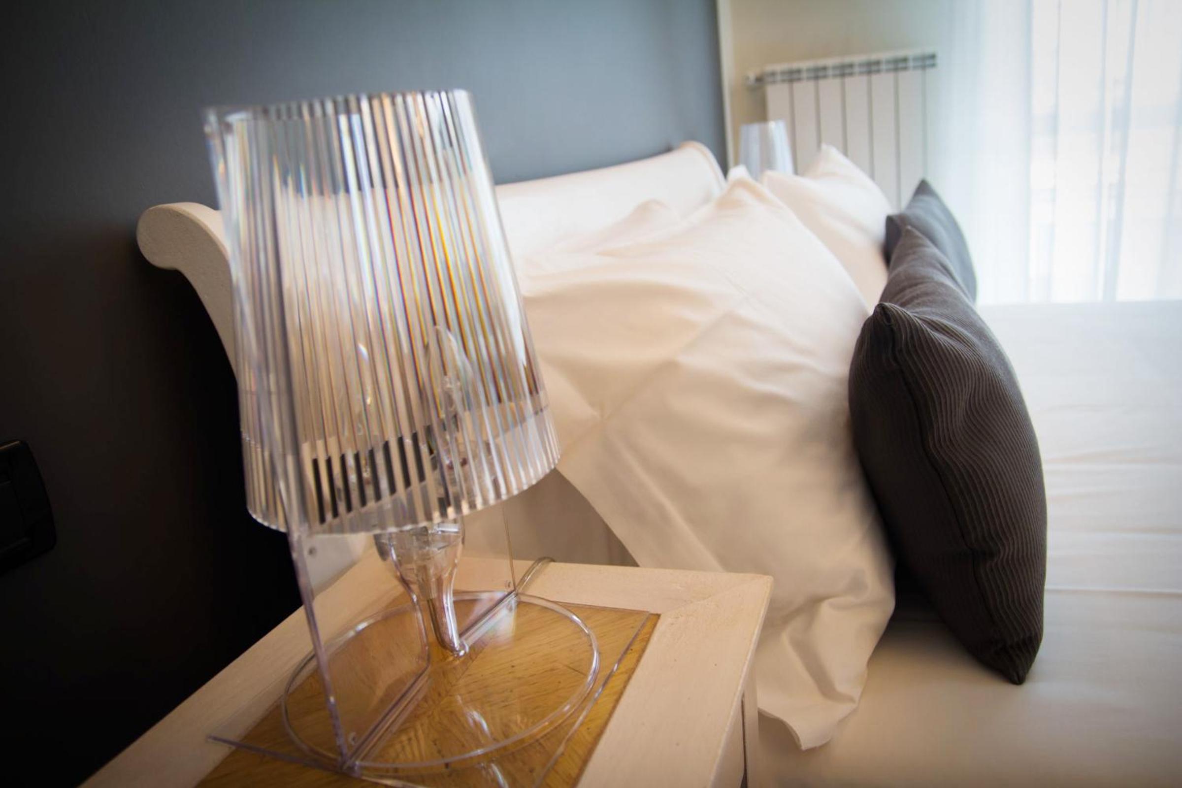 Superior Double Room with Balcony - Photo 5