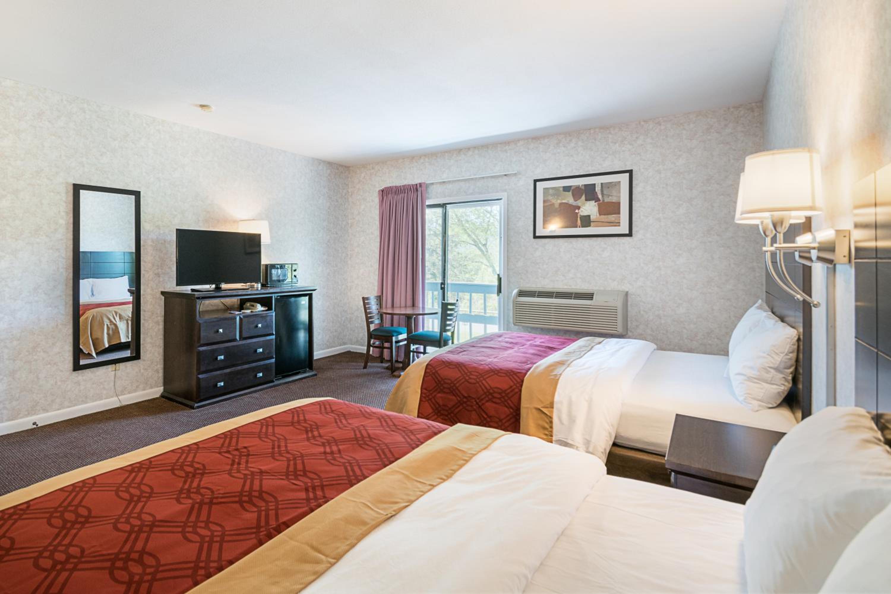 Double Room with Two Double Beds - Non-Smoking - Photo 7