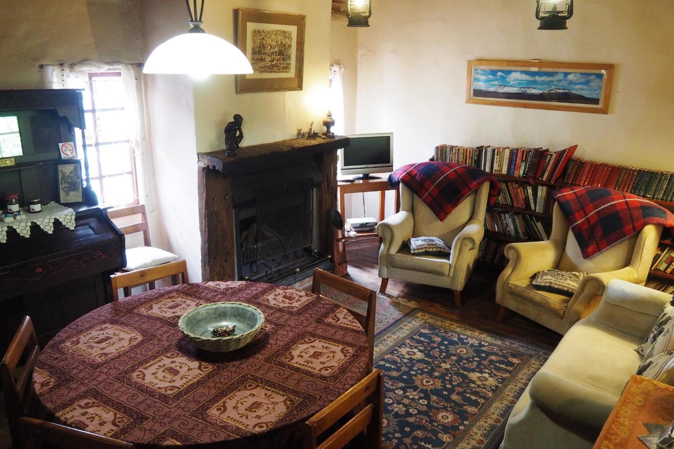 Three-Bedroom House photo 2