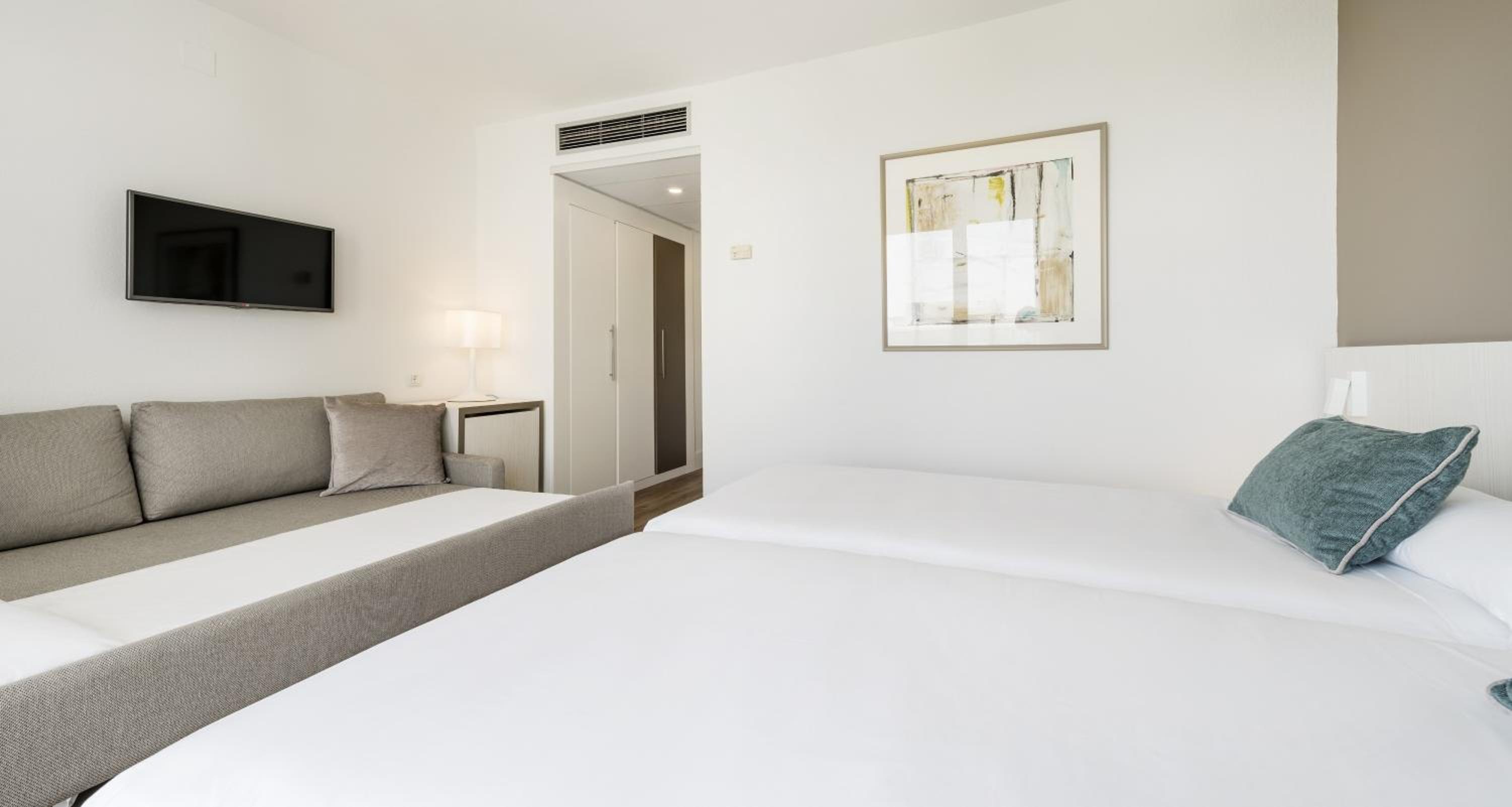 Habitación Doble con Cama Extra (3 Adultos) Habitación Doble con Cama Extra (3 Adultos)