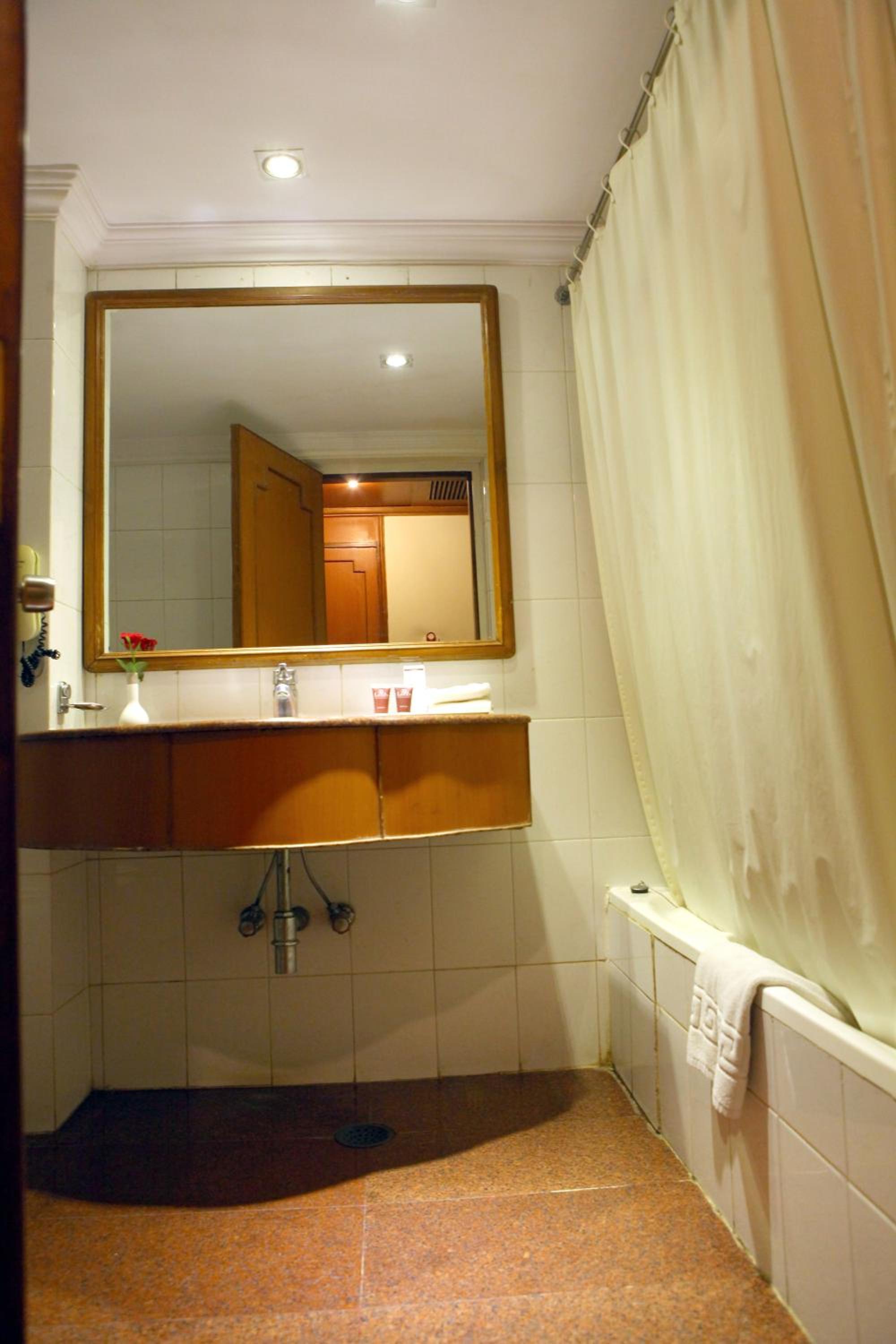 Superior King Room photo 2
