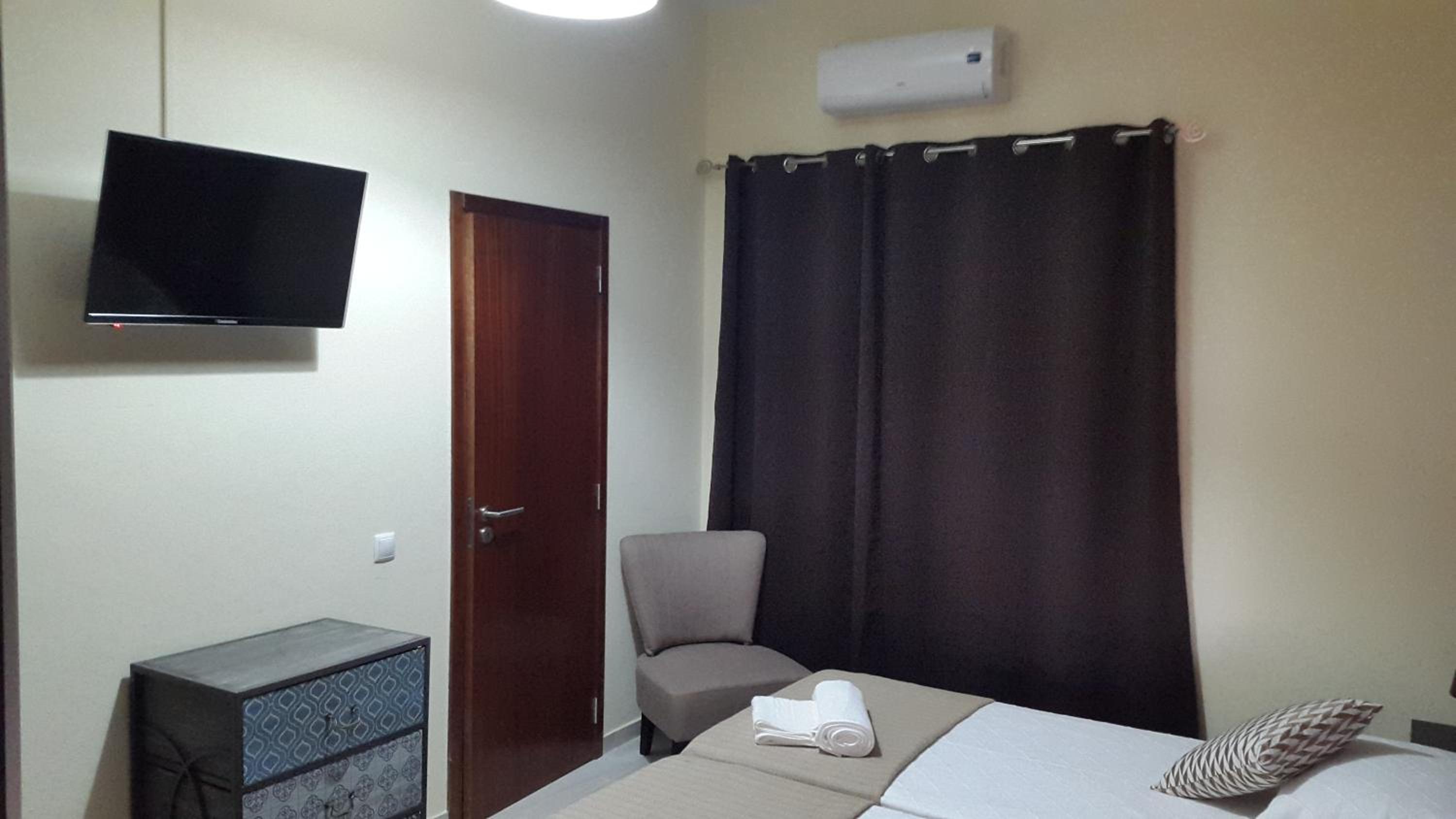 Suite - Photo 3