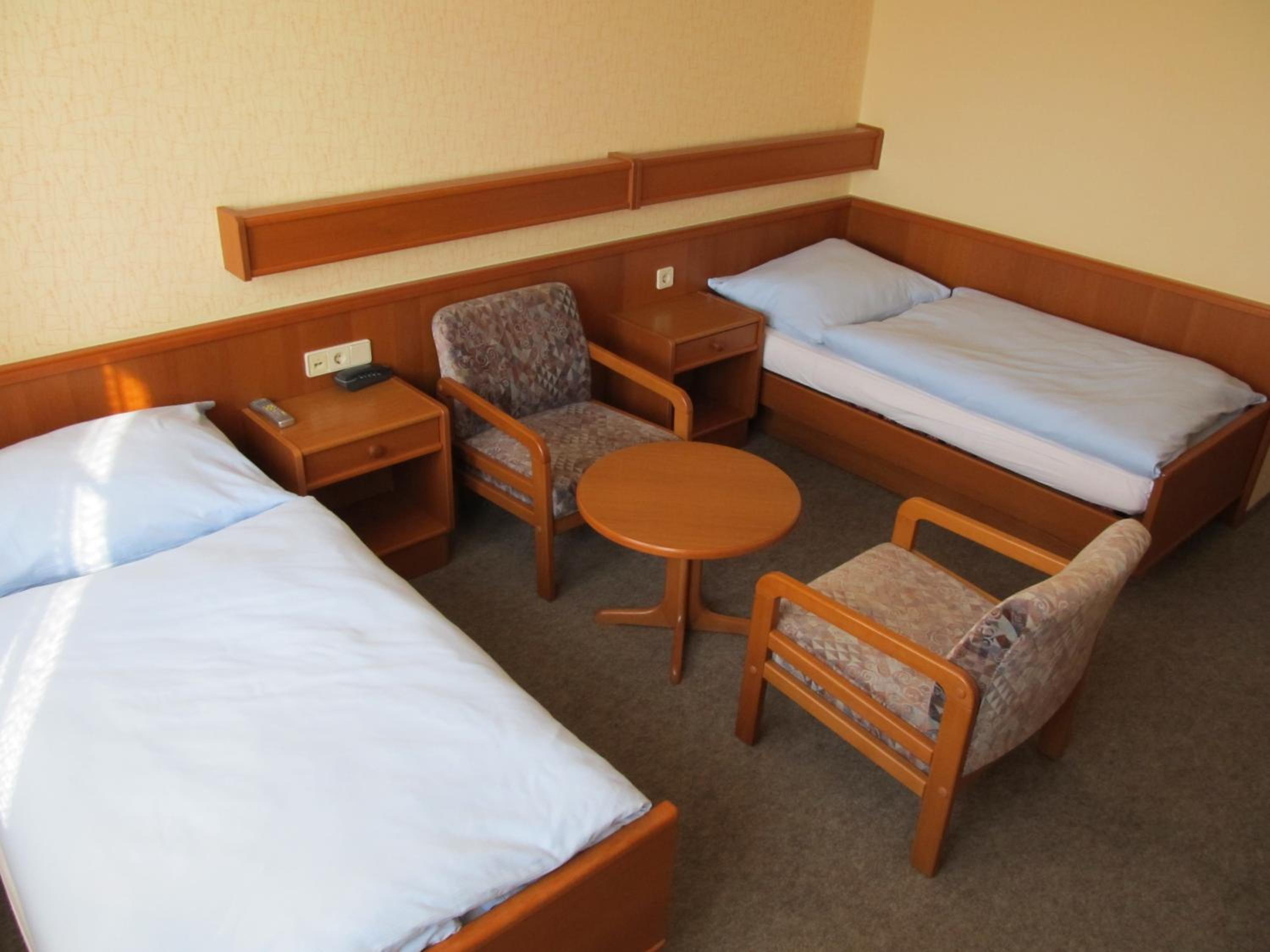 Twin Room with Private Bathroom