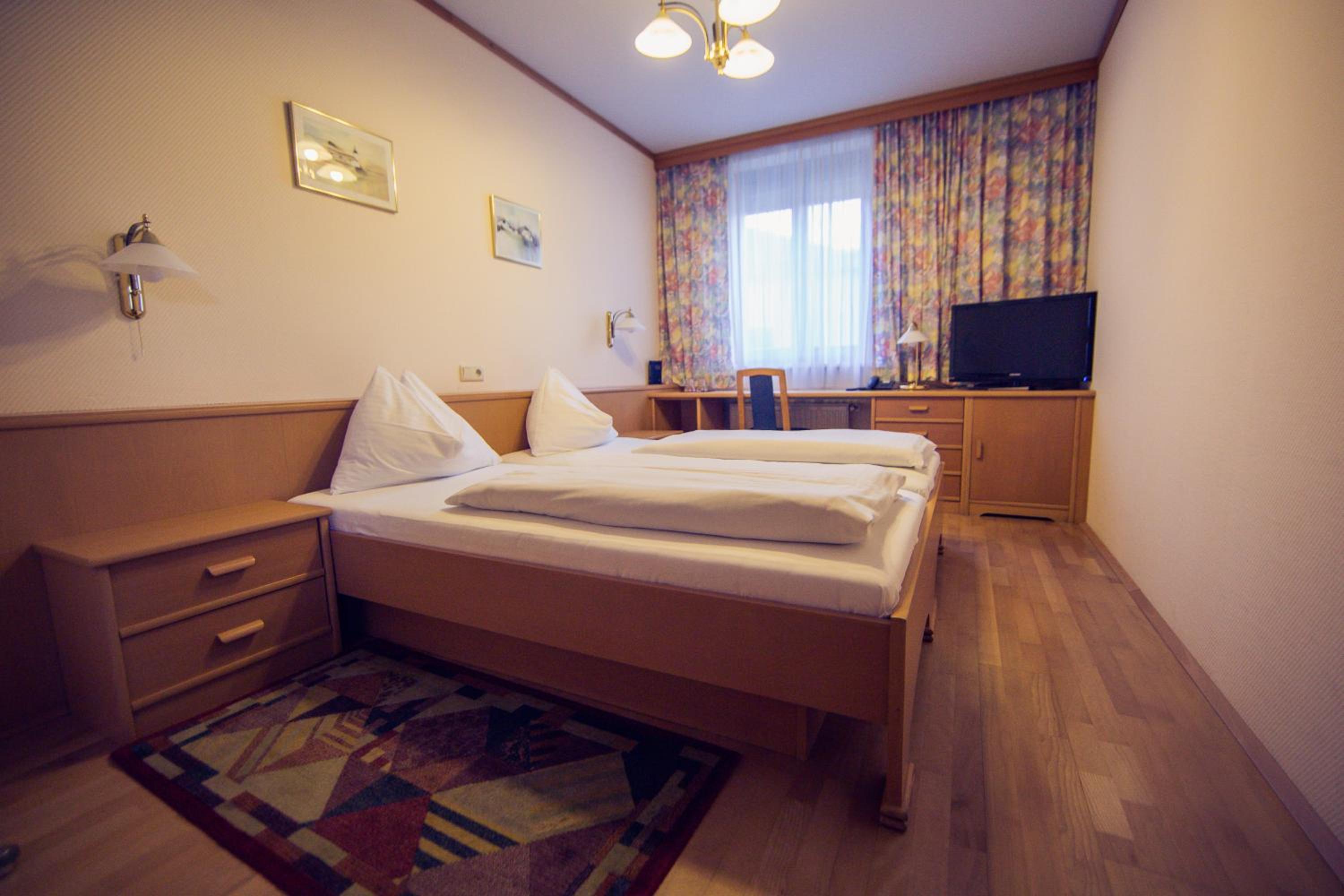 Double Room with Parking - Photo 1