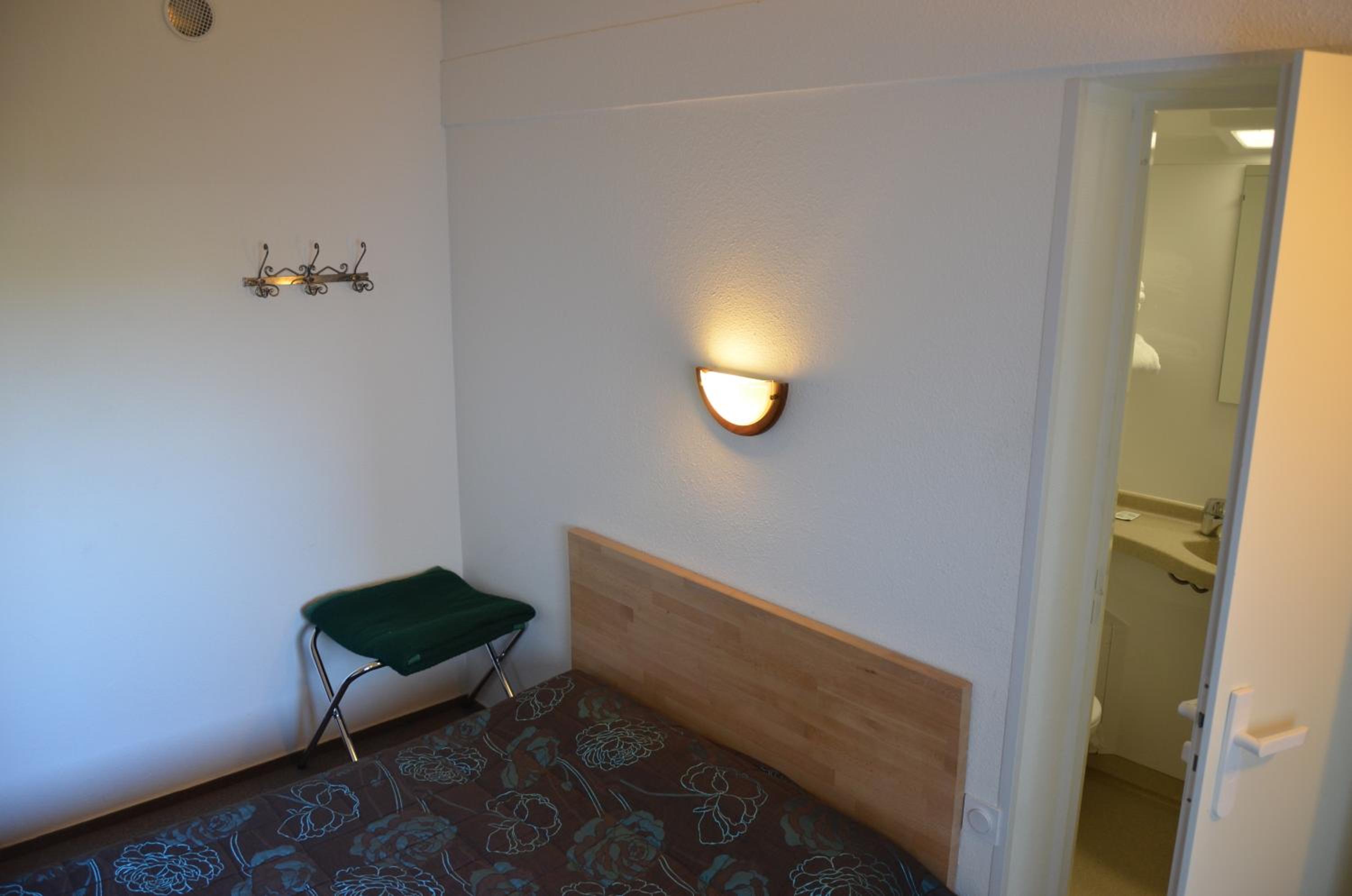 Family Room - Photo 1