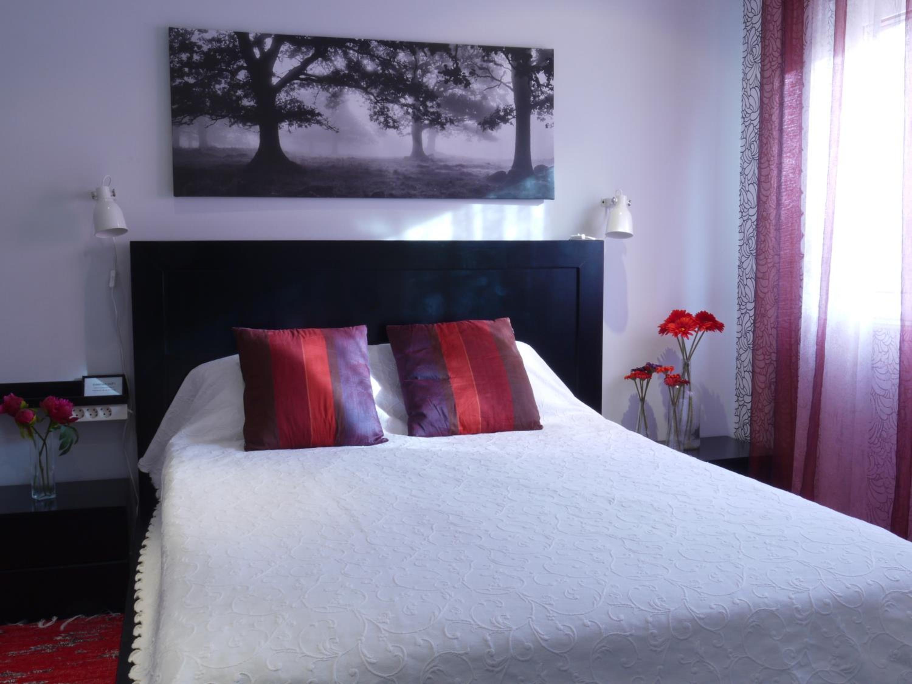 Double Room with Private Bathroom - Photo 4
