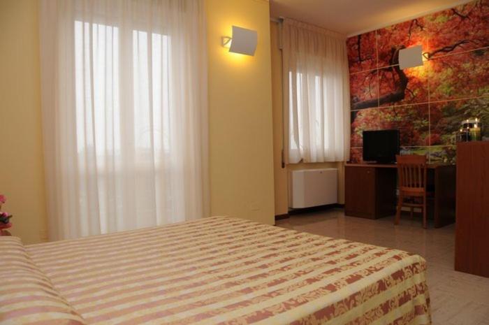 Double Room - Photo 3