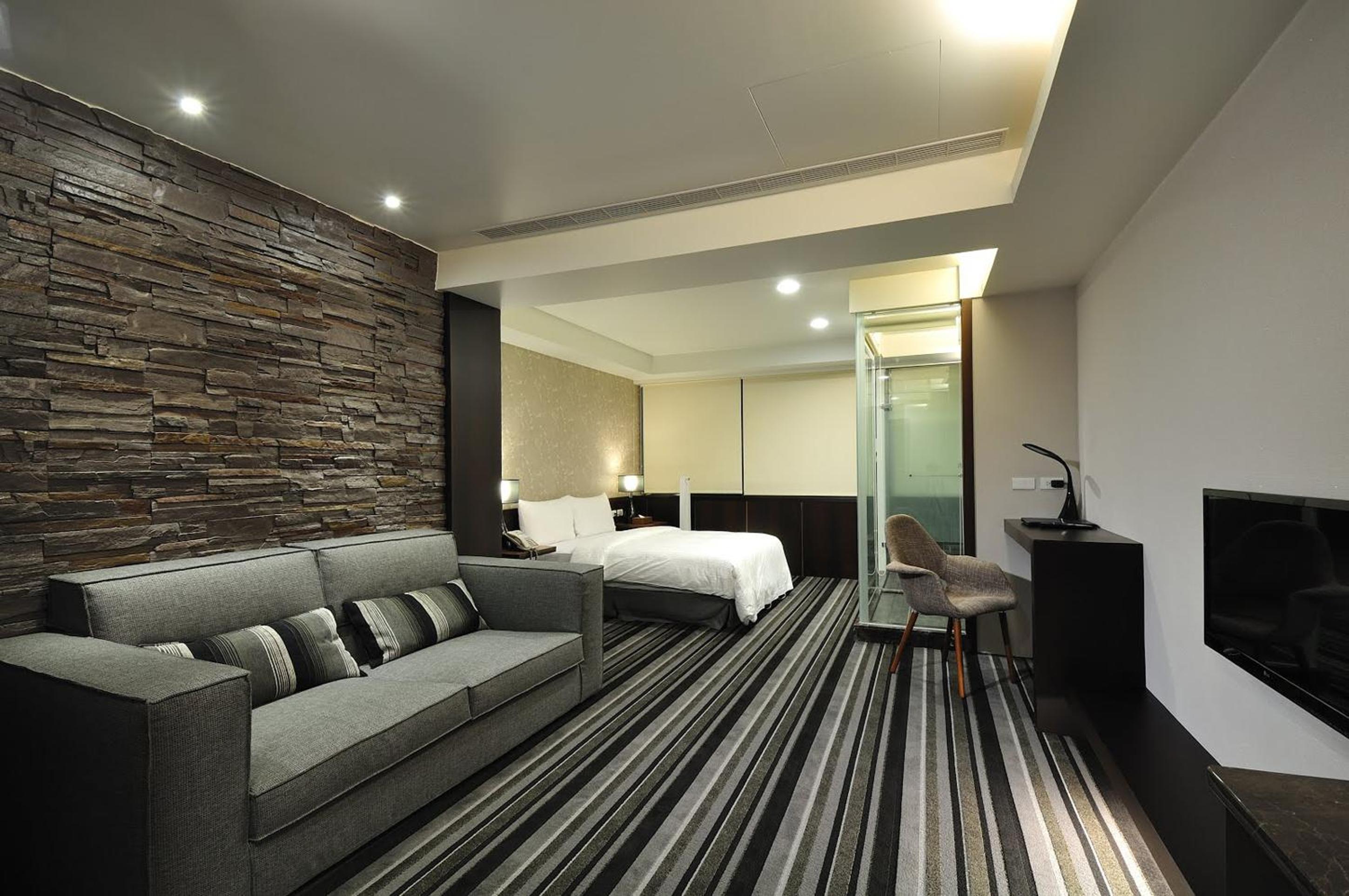 Executive Suite photo 2