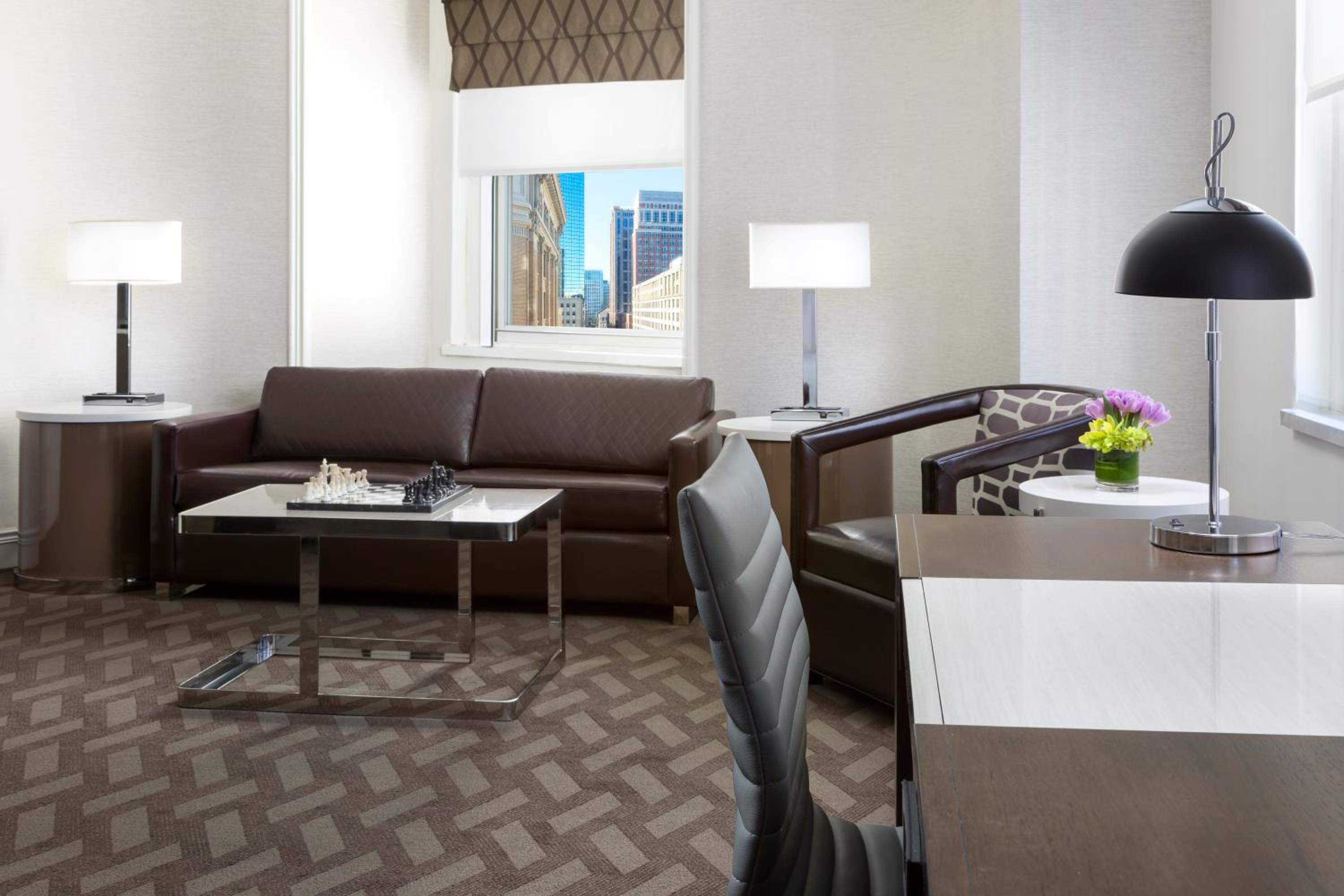 King Studio Suite with Sofa Bed - Photo 2