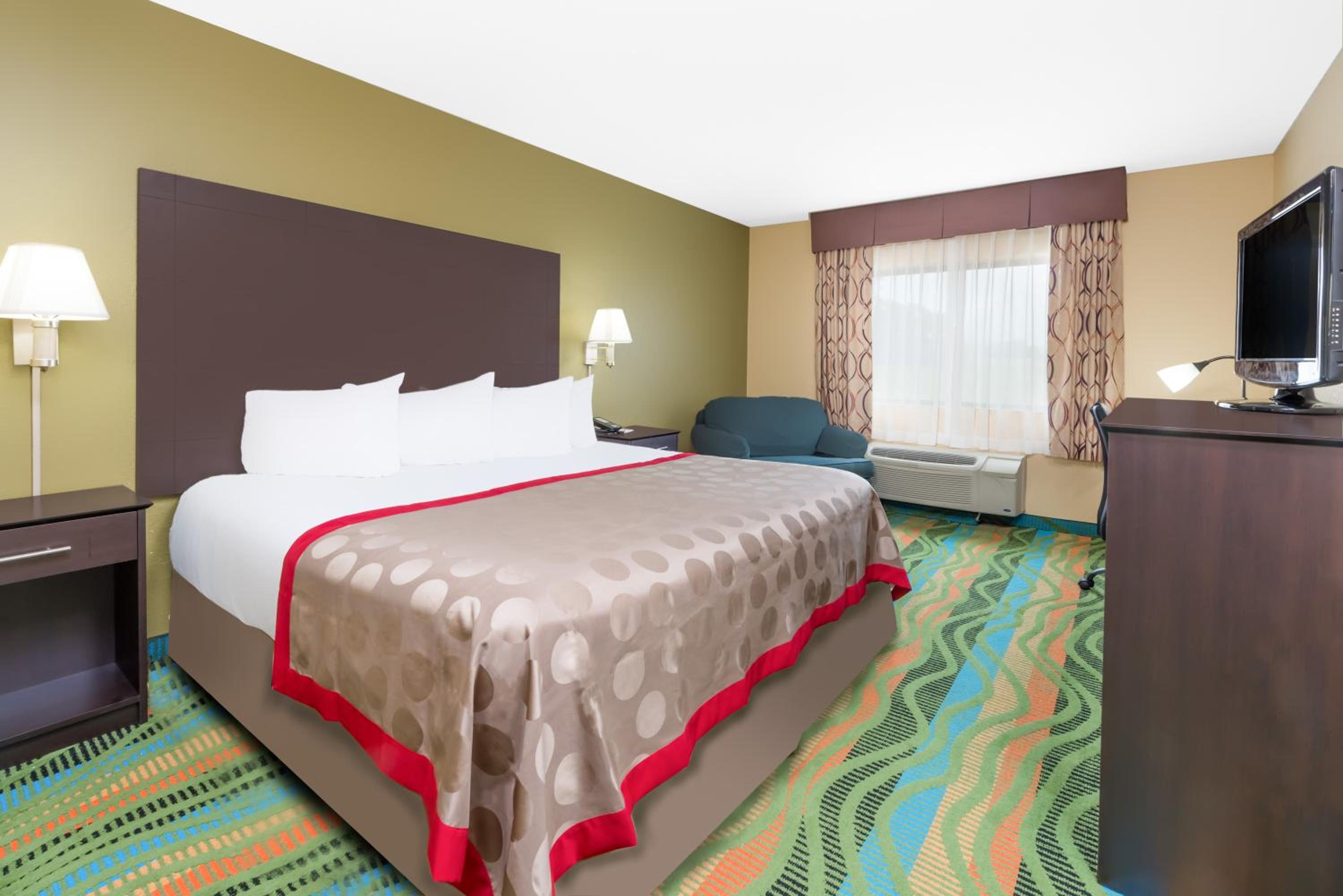 King Room - Mobility Access/Non-Smoking - Photo 1