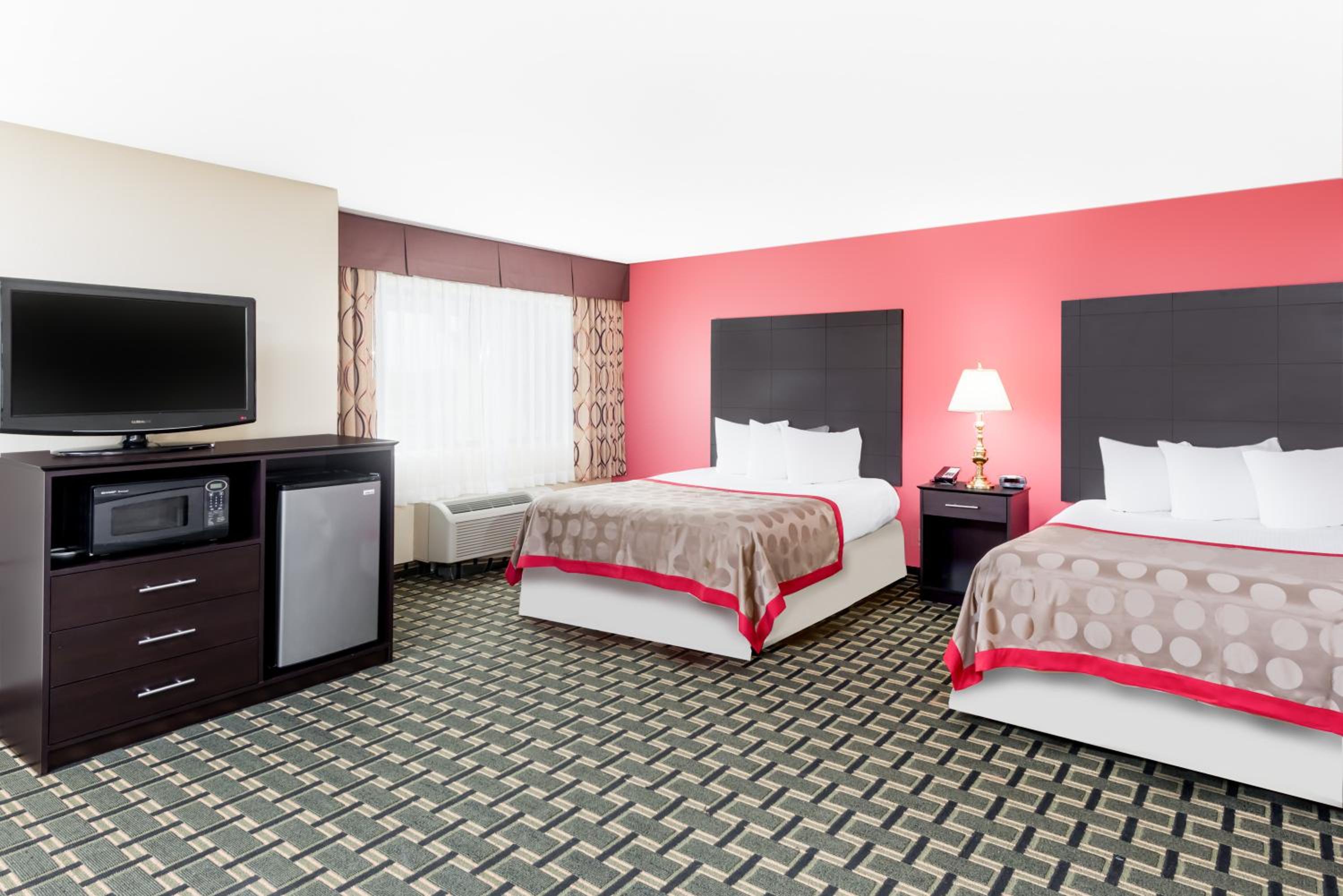 Studio Suite with Two Double Beds - Non-Smoking - Photo 1