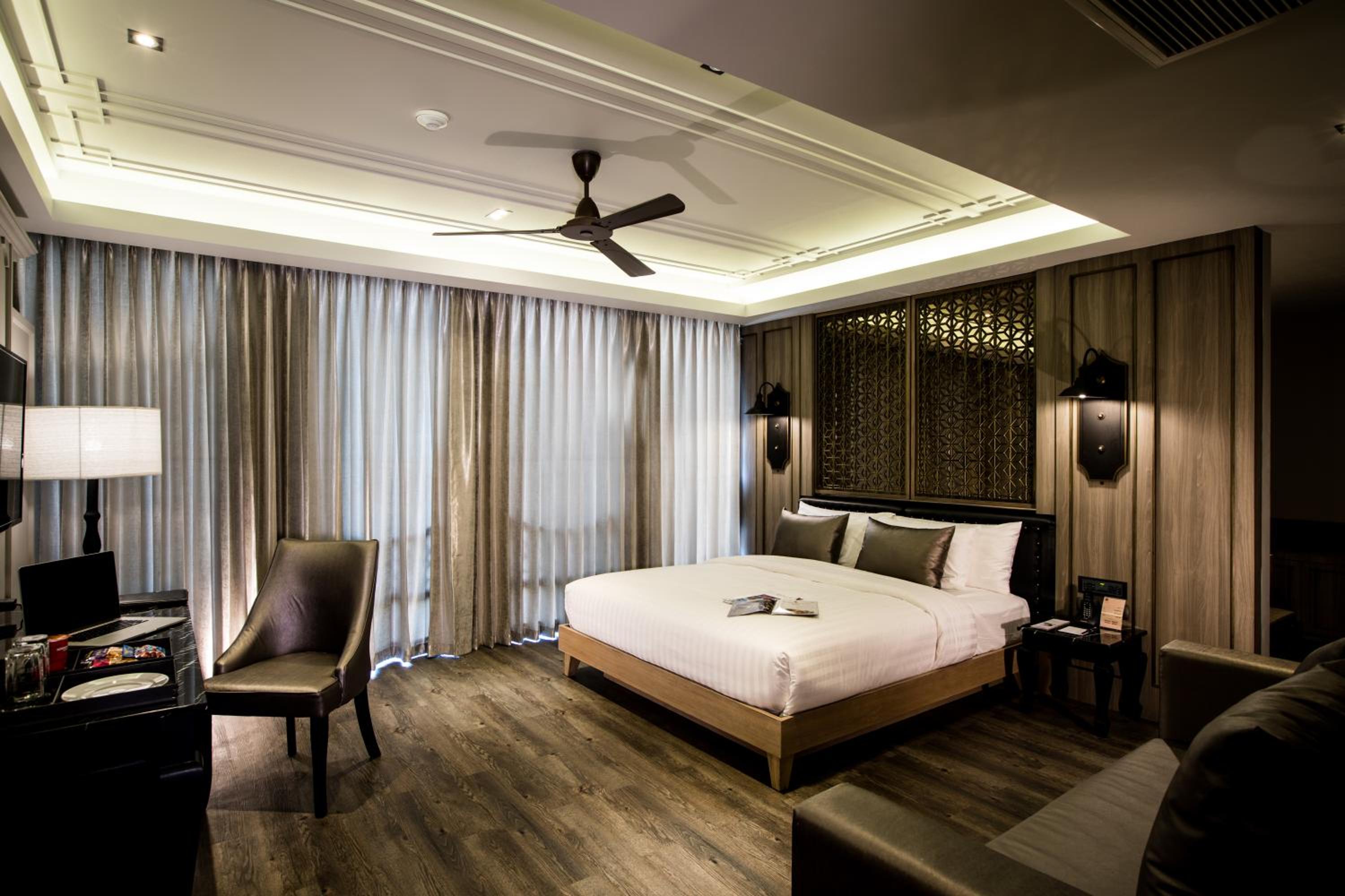 Premier Double or Twin Room - Photo 14