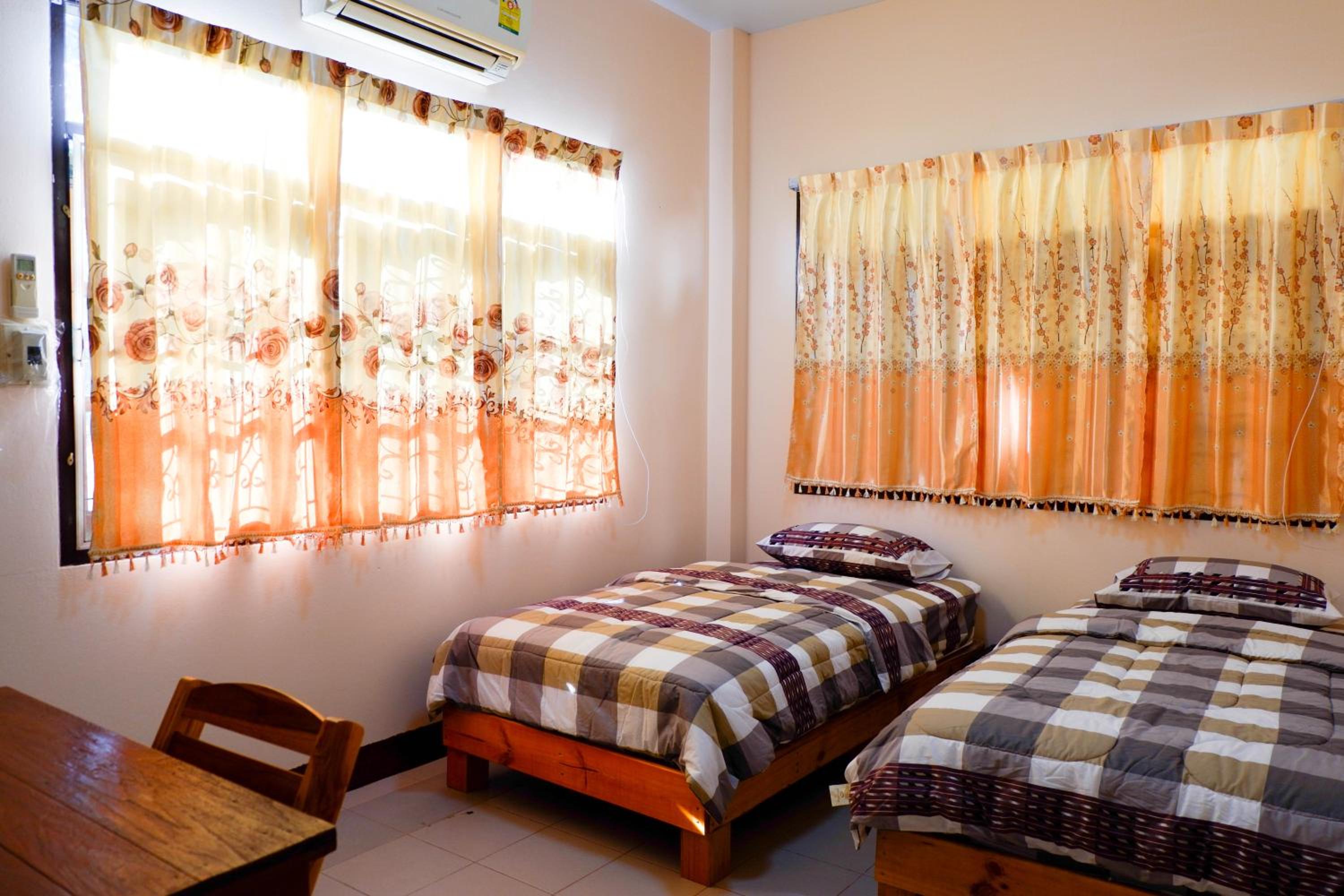 Twin Room with Private Bathroom