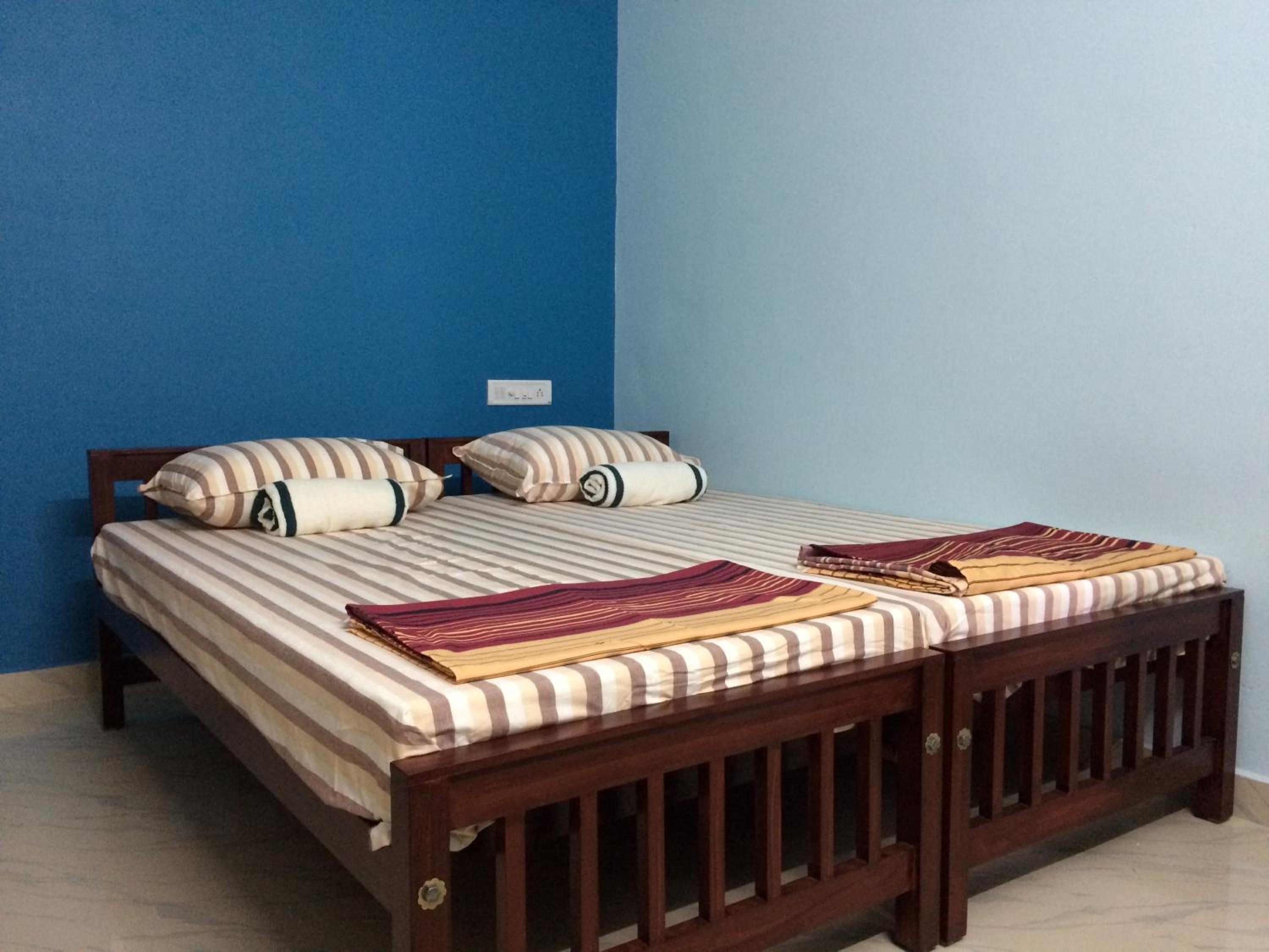 Budget Double Room photo 3