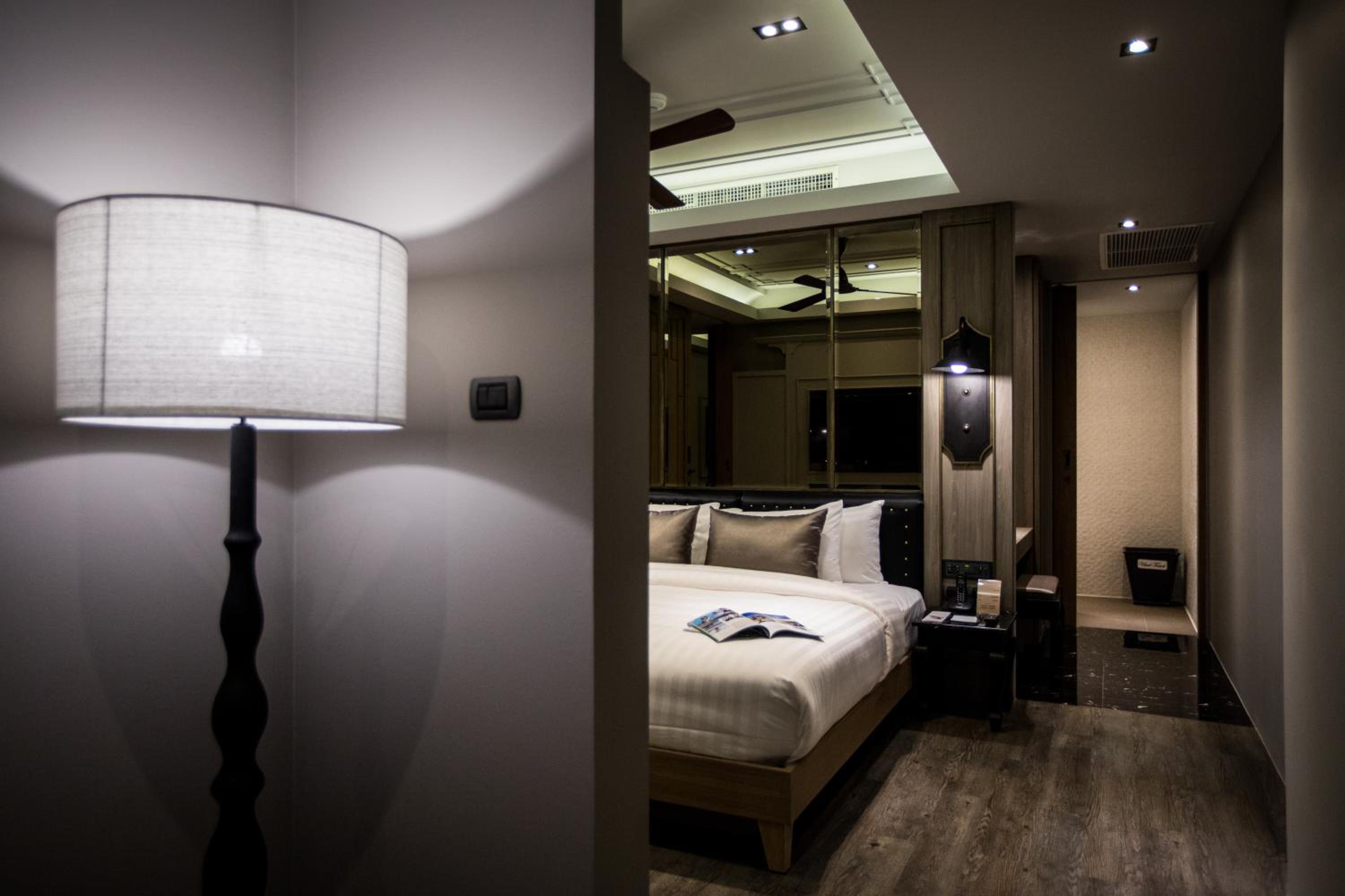 Two bedroom Premier Suite - Photo 9