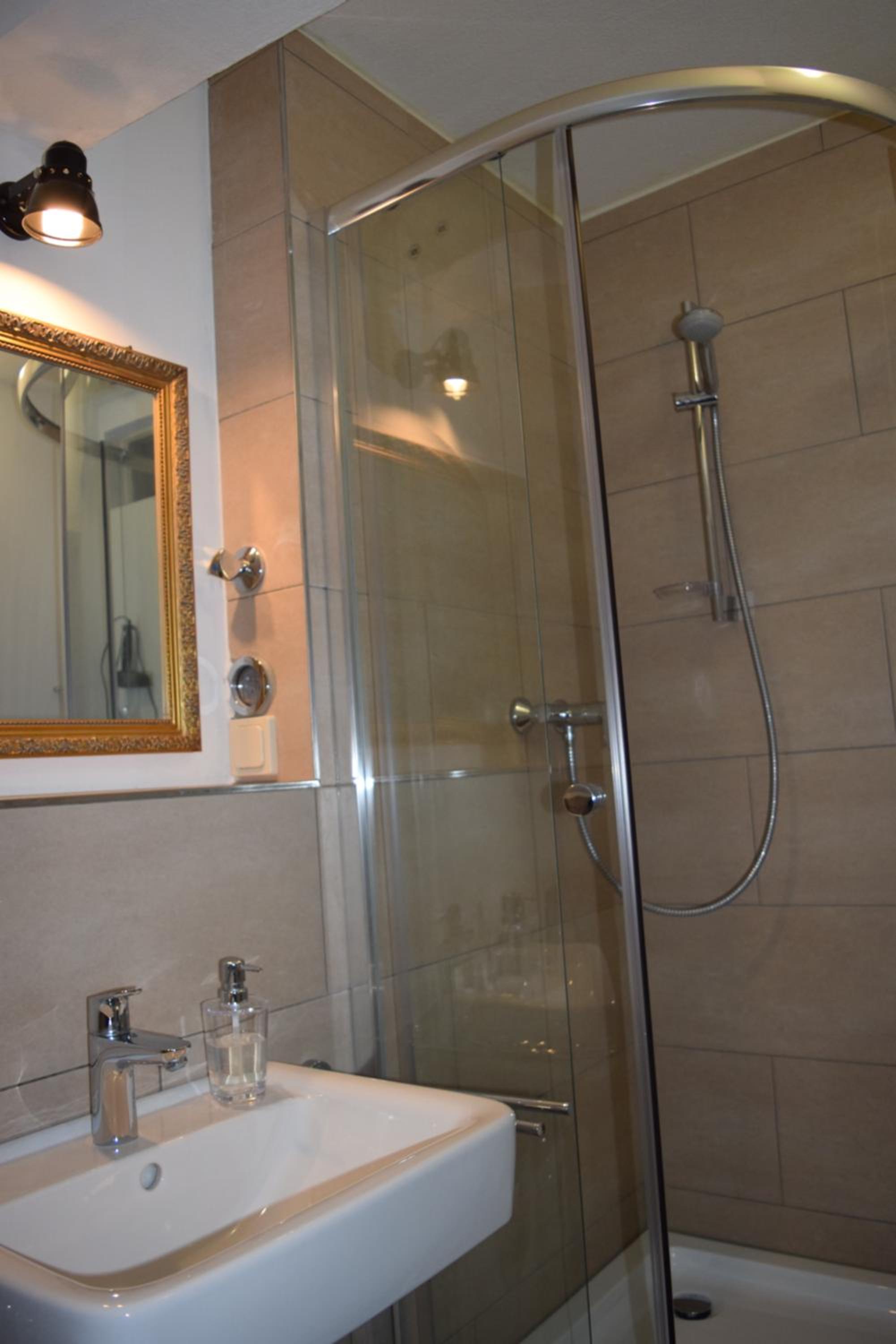 Standard Apartment - Photo 6