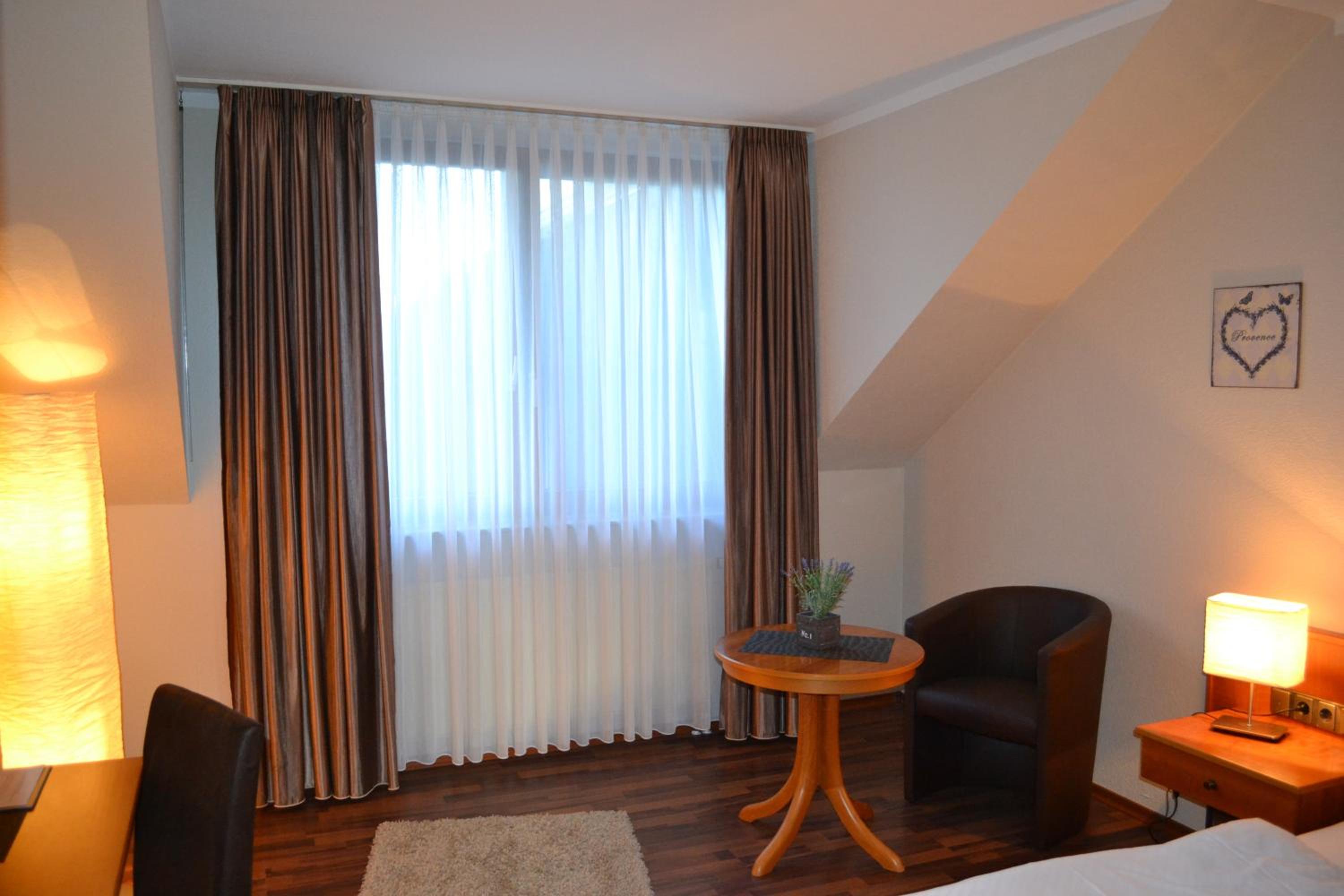 Double Room with Private Bathroom photo 2