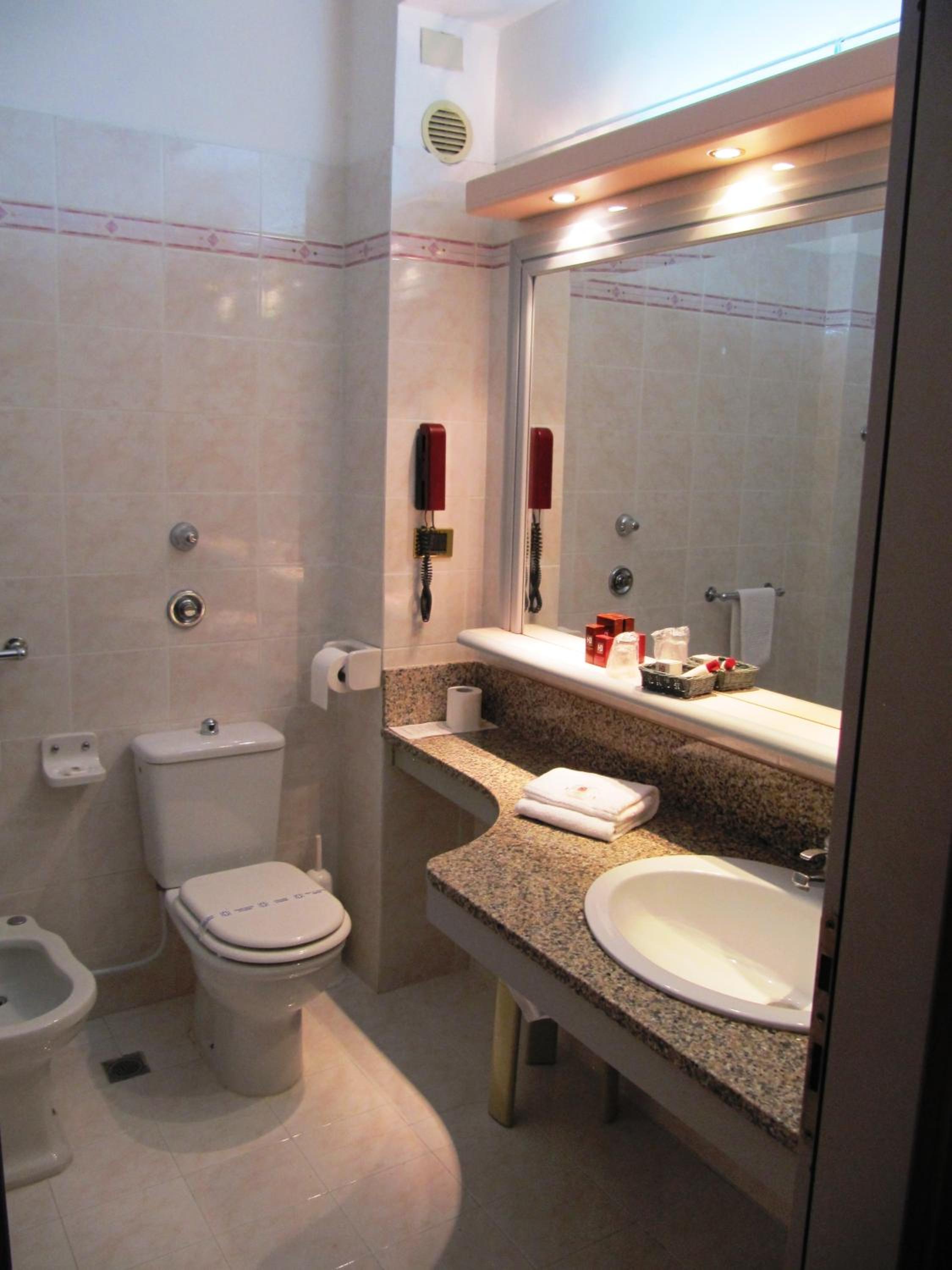 Double or Twin Room photo 2