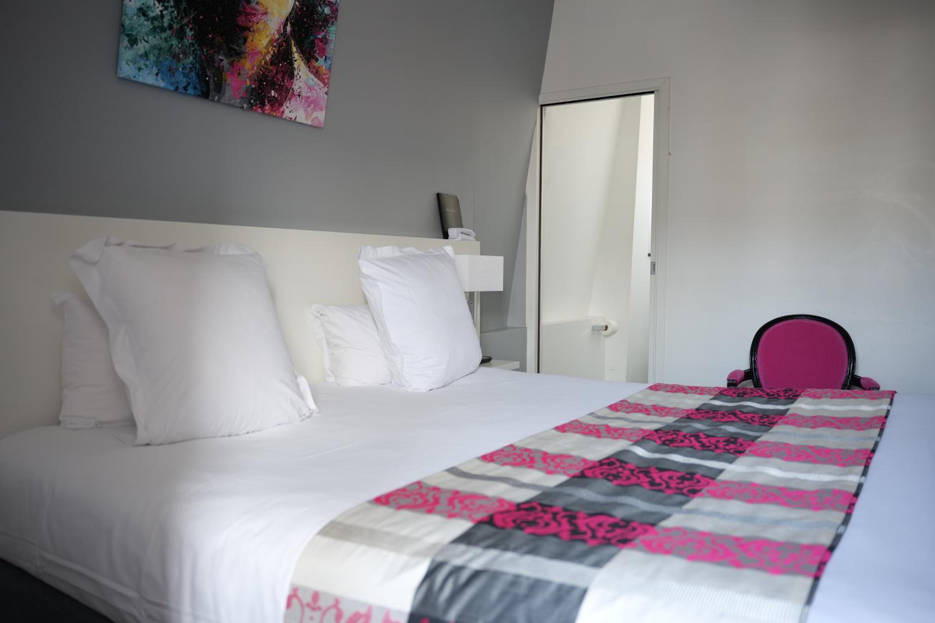Deluxe Triple Room photo 3
