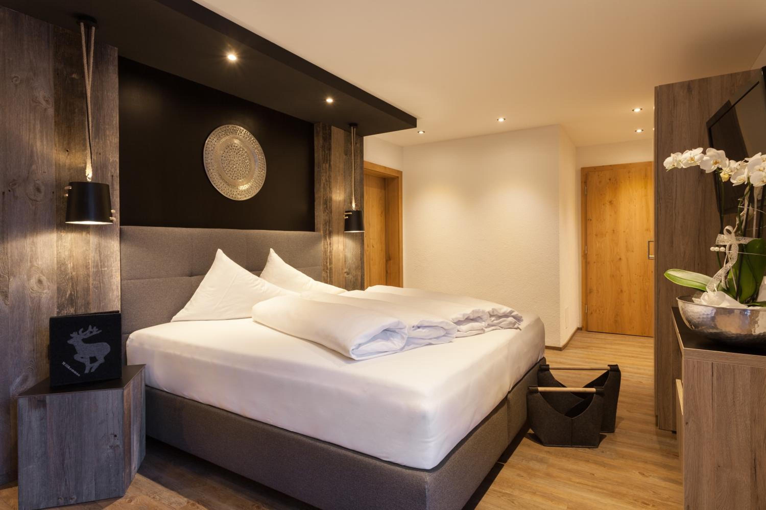 Superior Double Room with Balcony