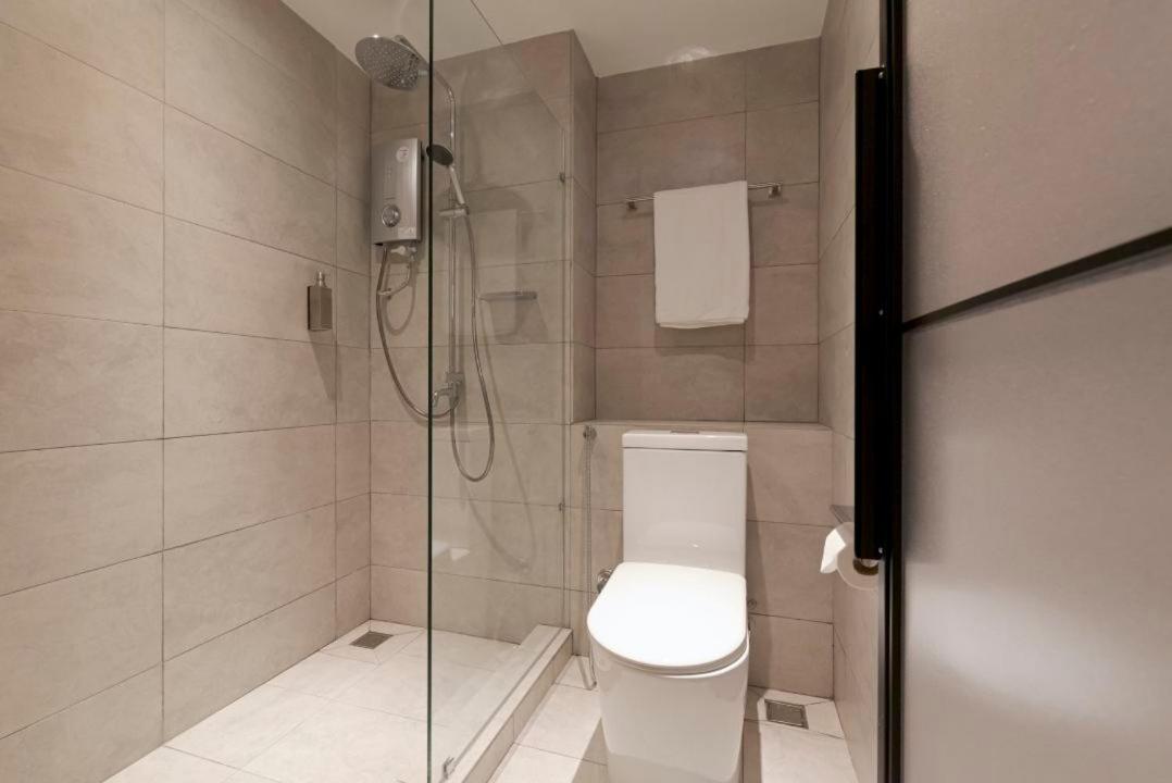 Queen Room - Photo 1