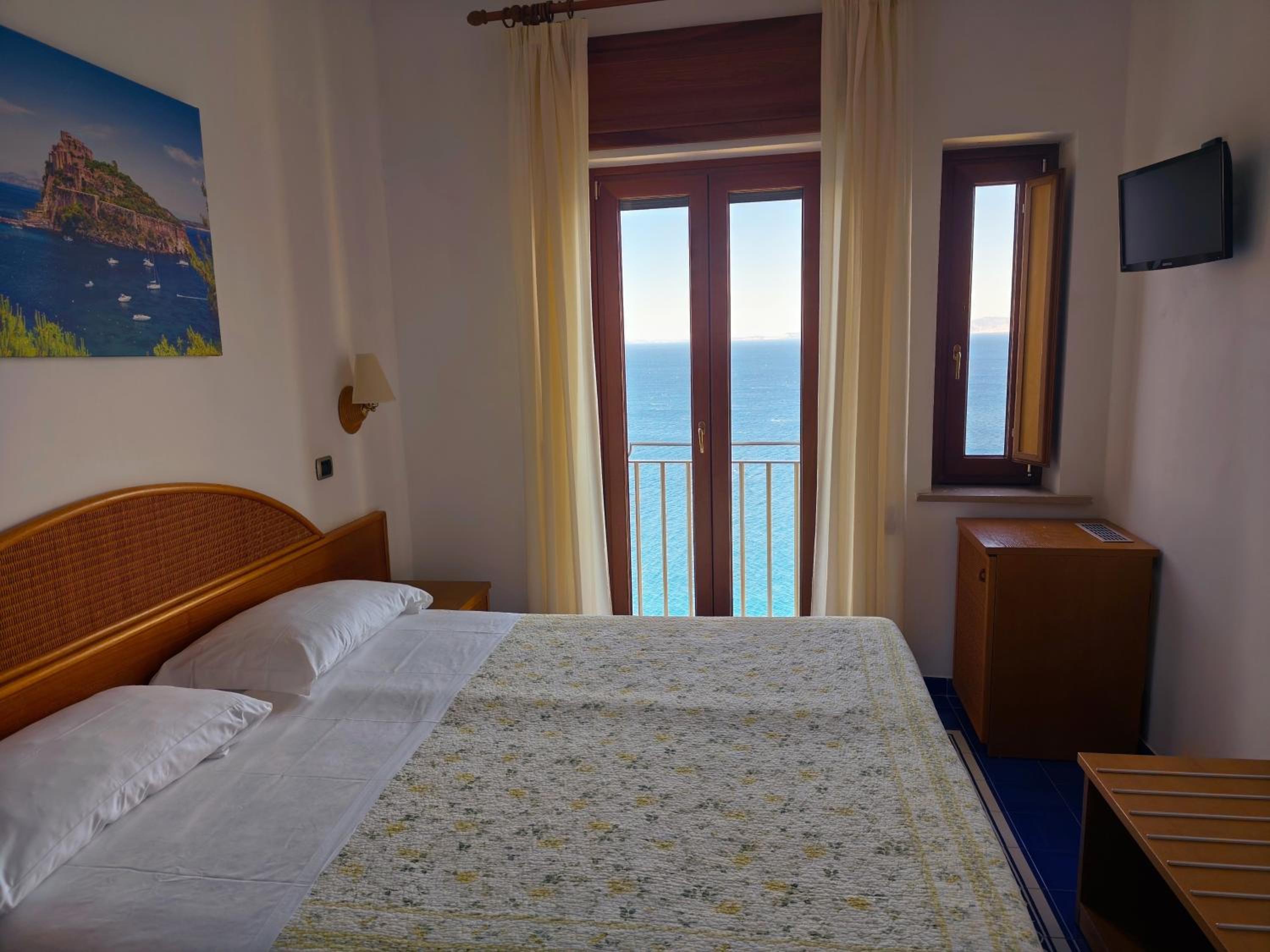 Small Double Room photo 3