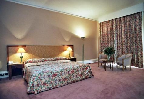 Double Room - Photo 6