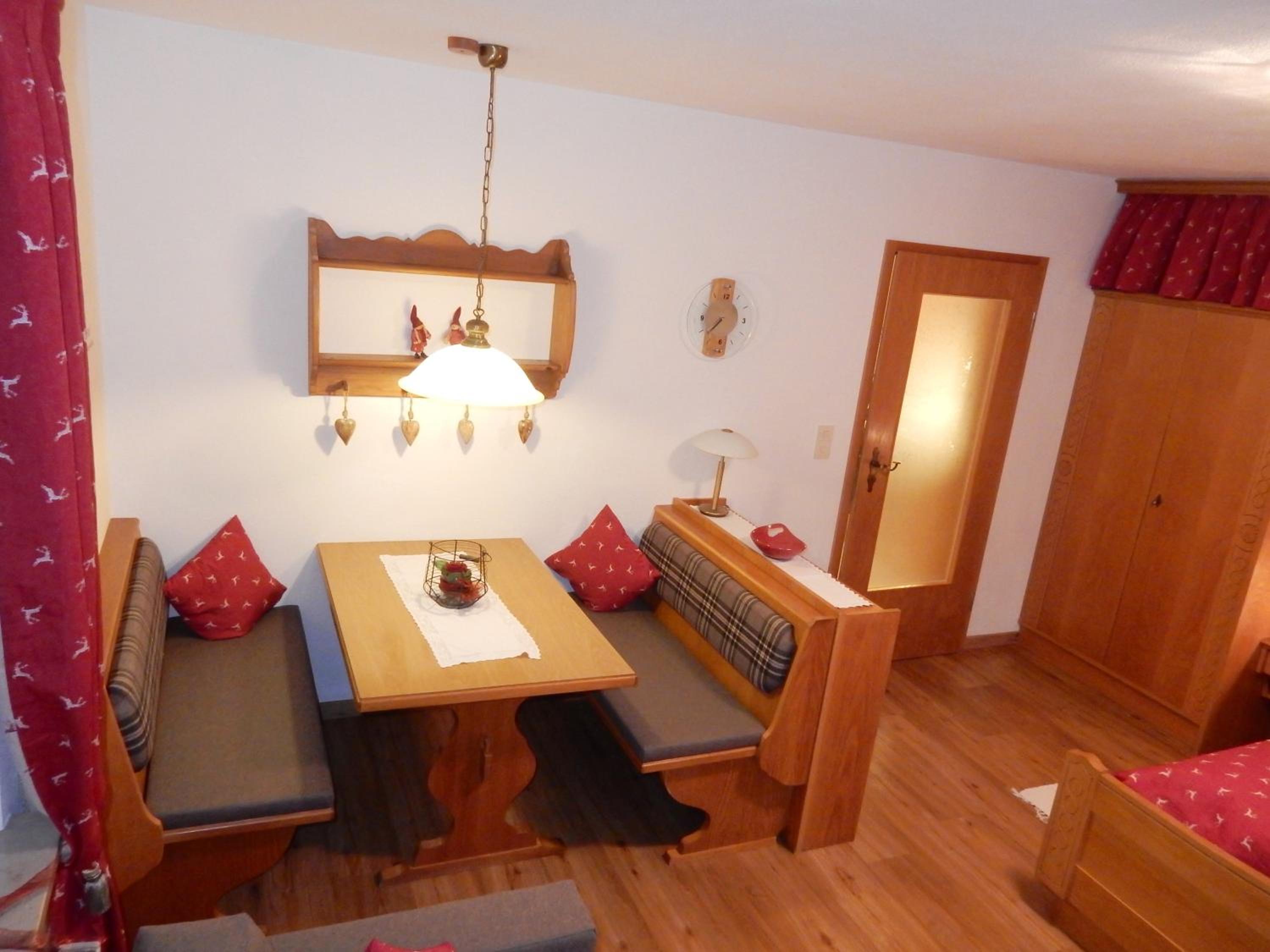 Two-Room Apartment with Balcony photo 2