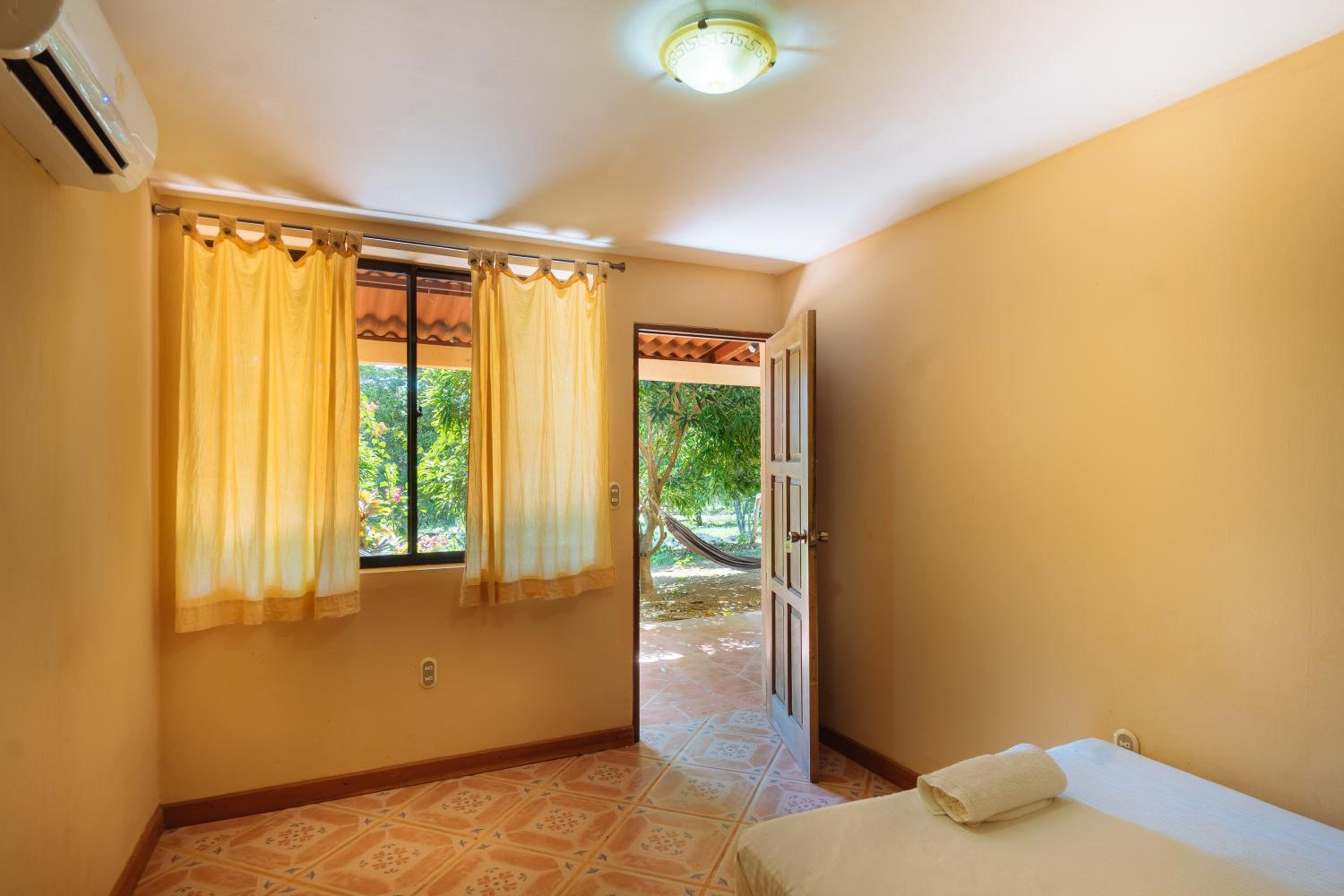 Double Room 8 photo 3