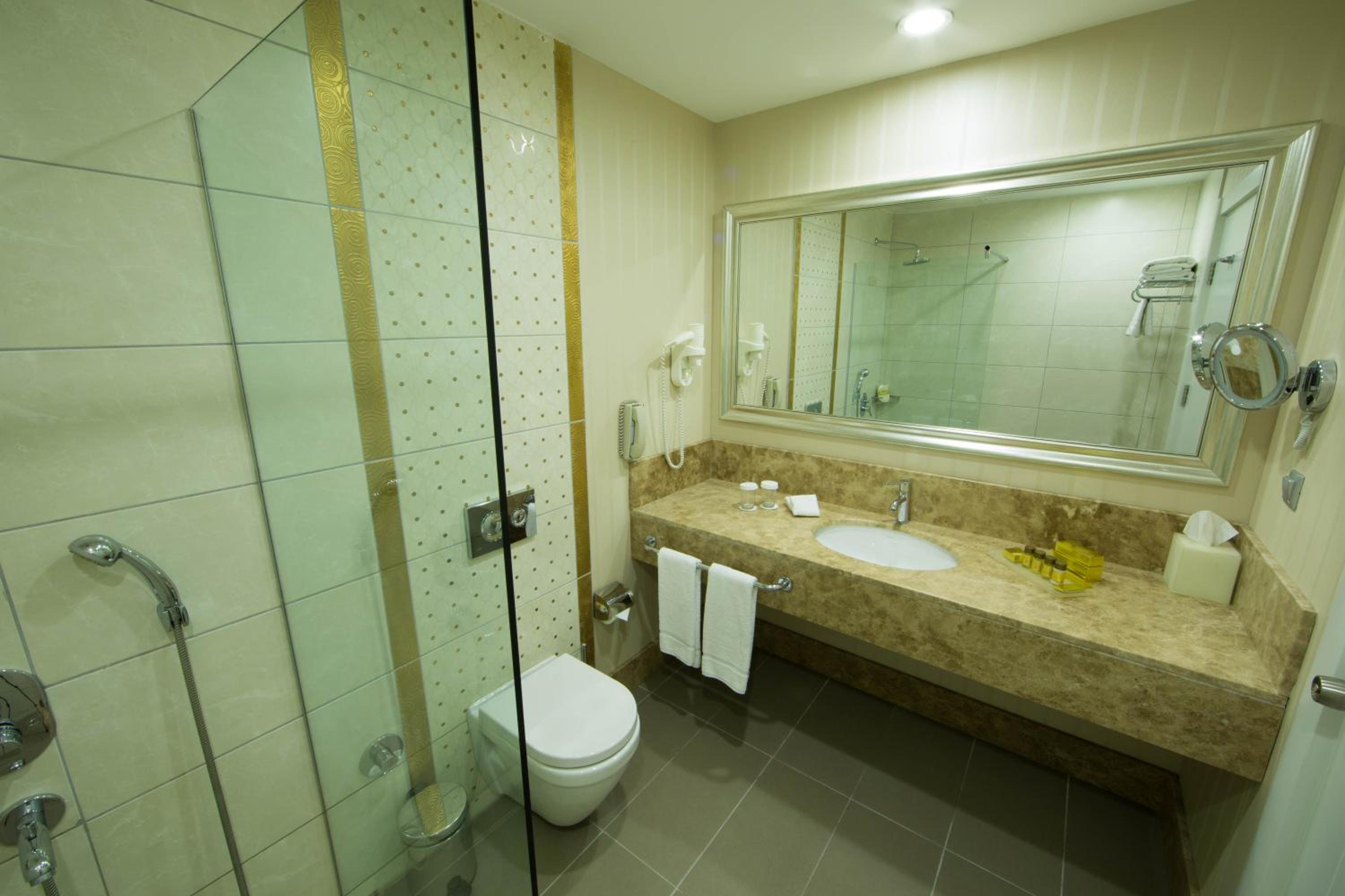 Superior Twin Room - Photo 4