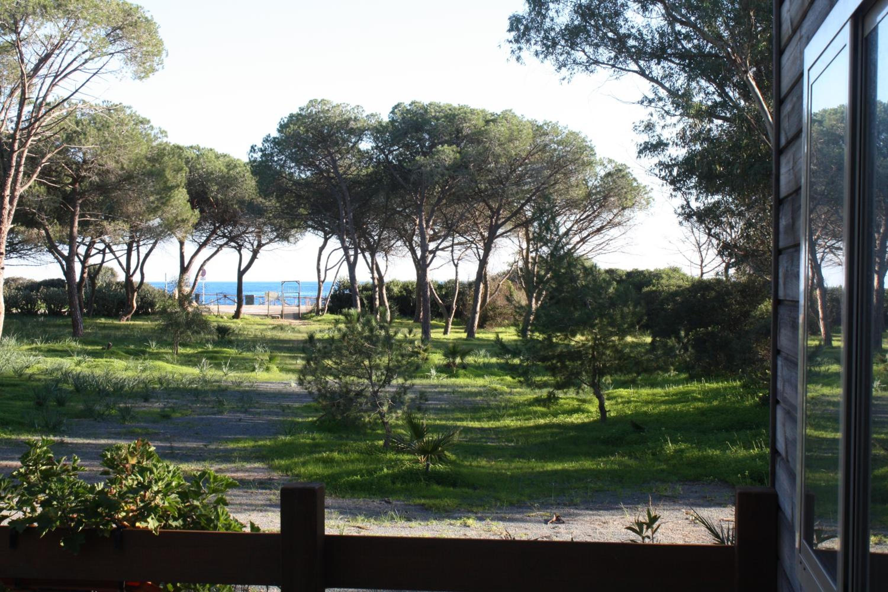 Superior Mobile Home with Sea View - Photo 2