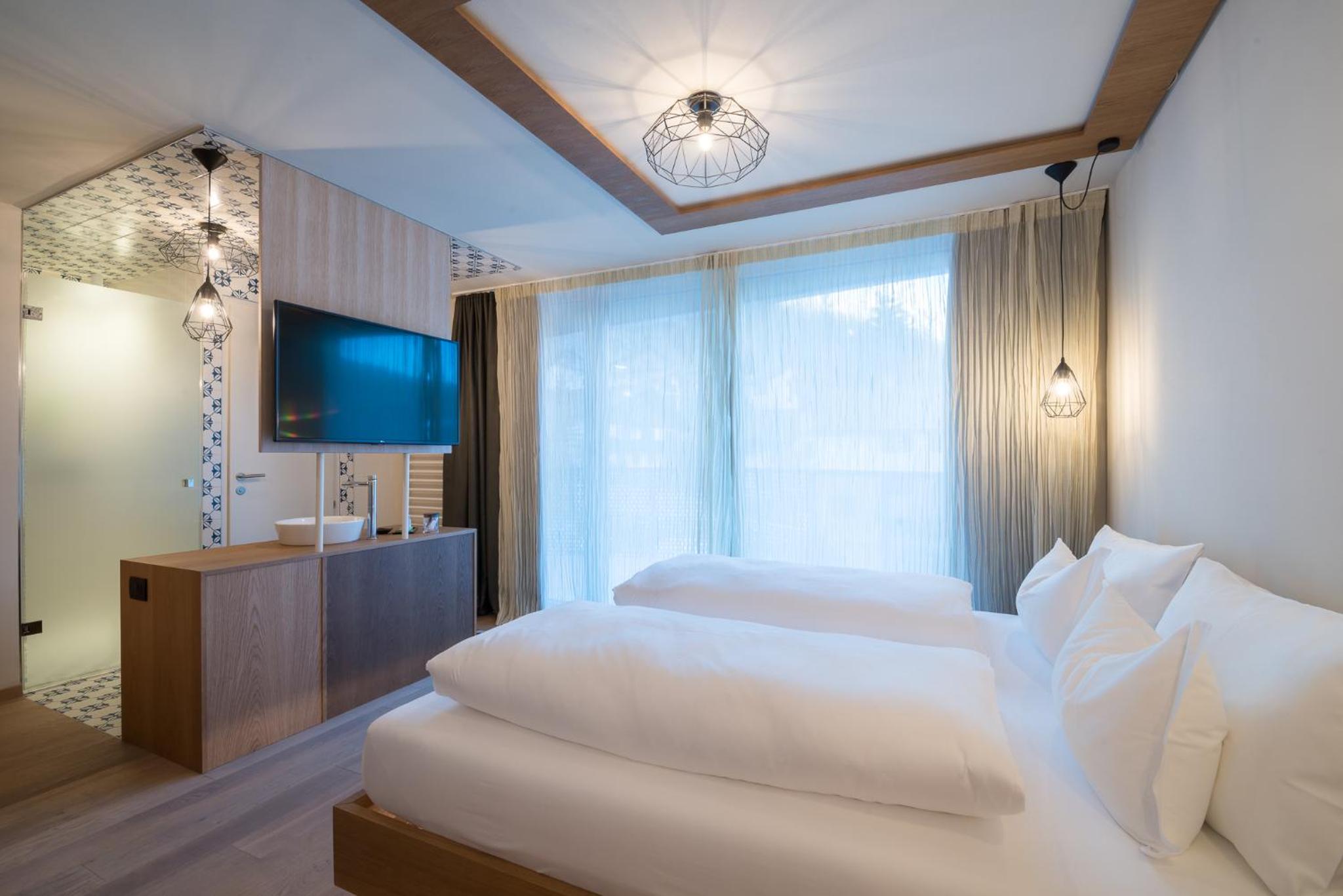 Superior Double Room with Balcony photo 2