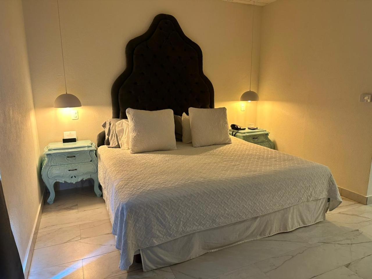 Deluxe Junior Suite photo 1