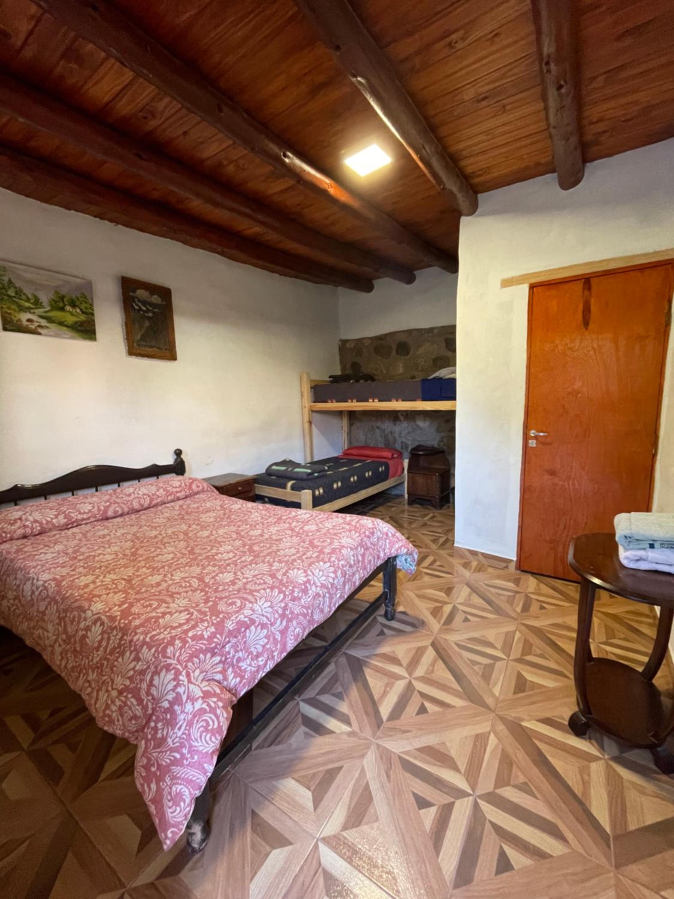Economy Quadruple Room photo 2