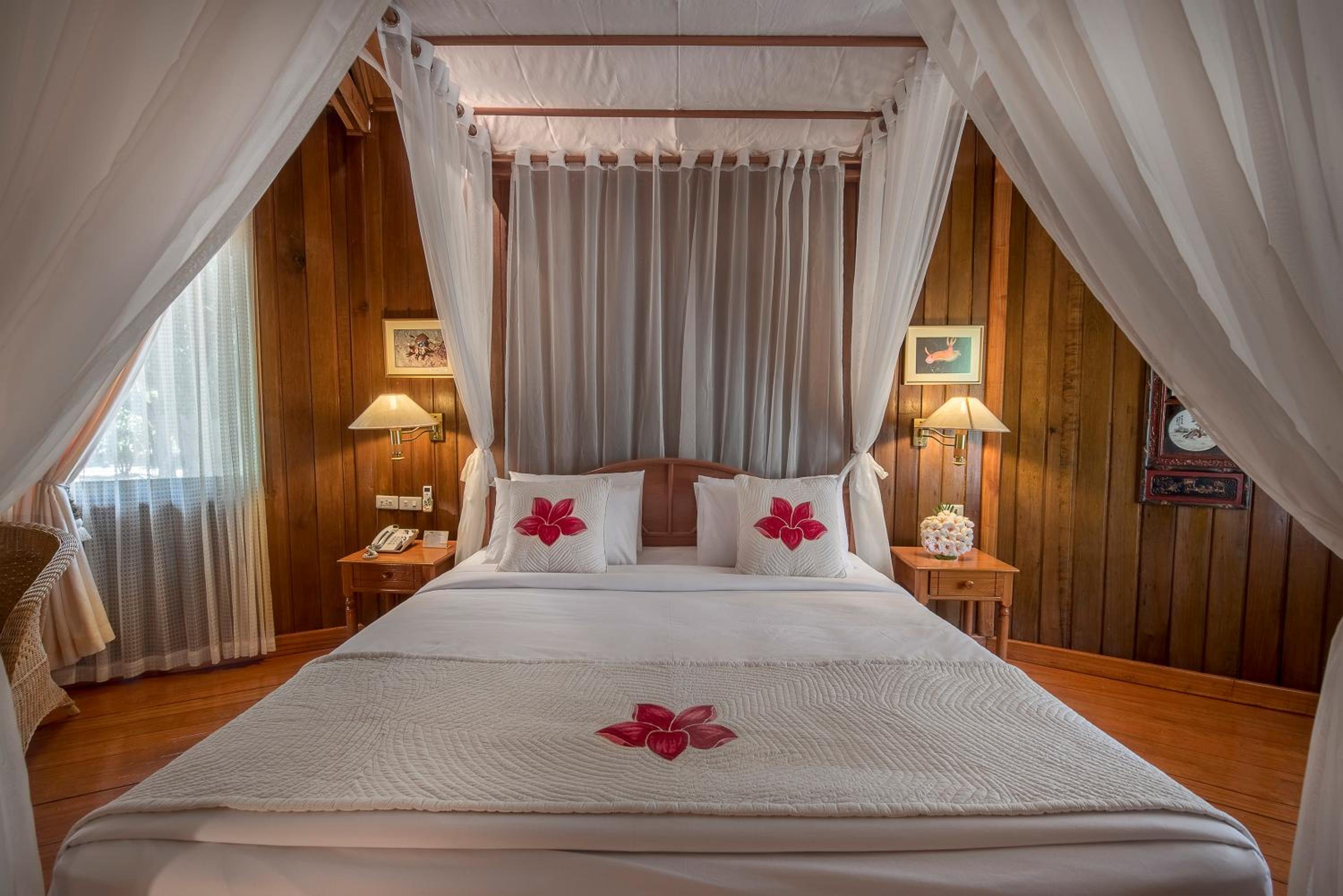 Superior Double or Twin Cottage with Sea View photo 1