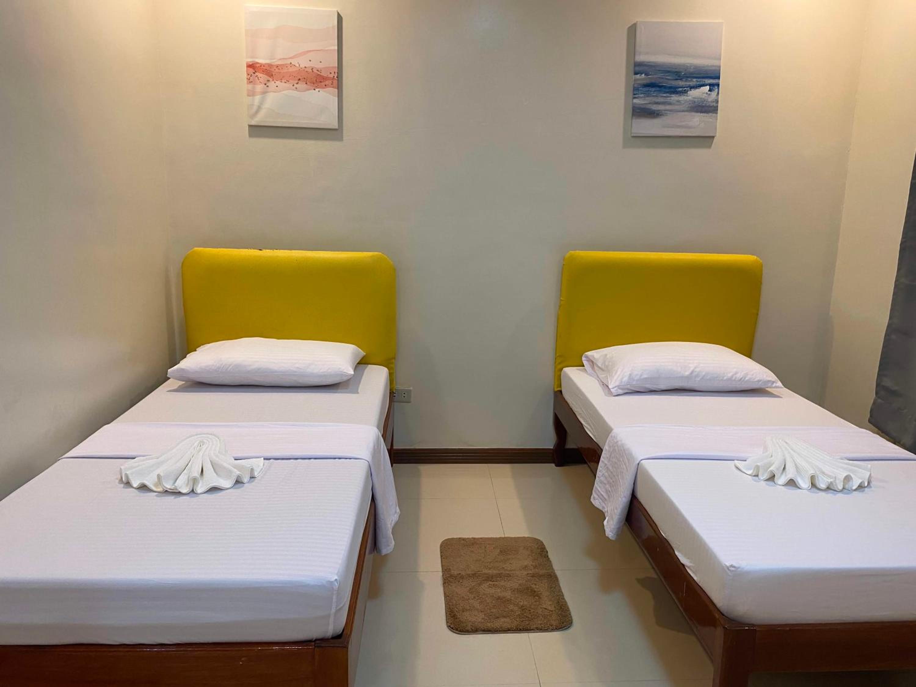 Deluxe Twin Room photo 2