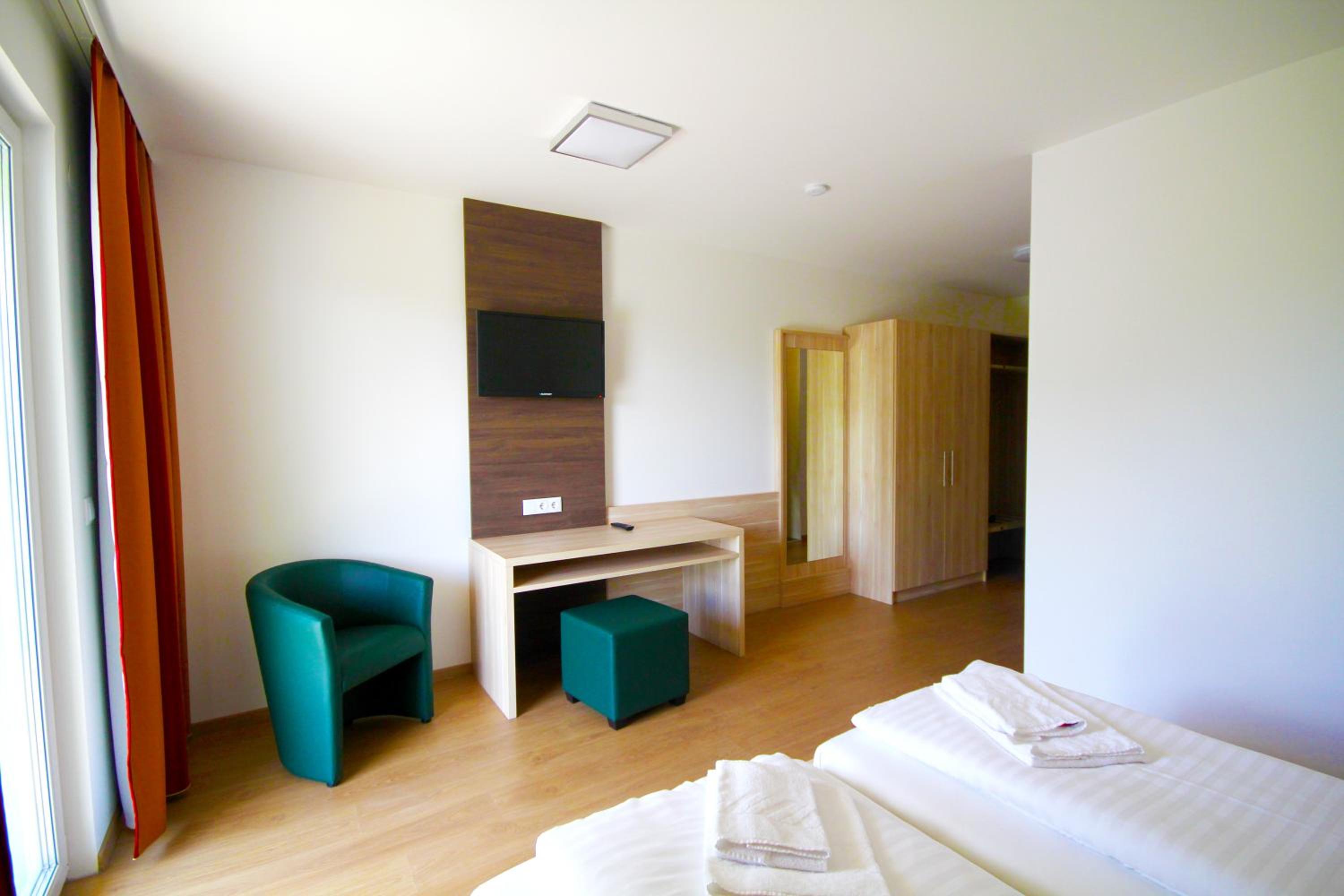 Double or Twin Room - Photo 1