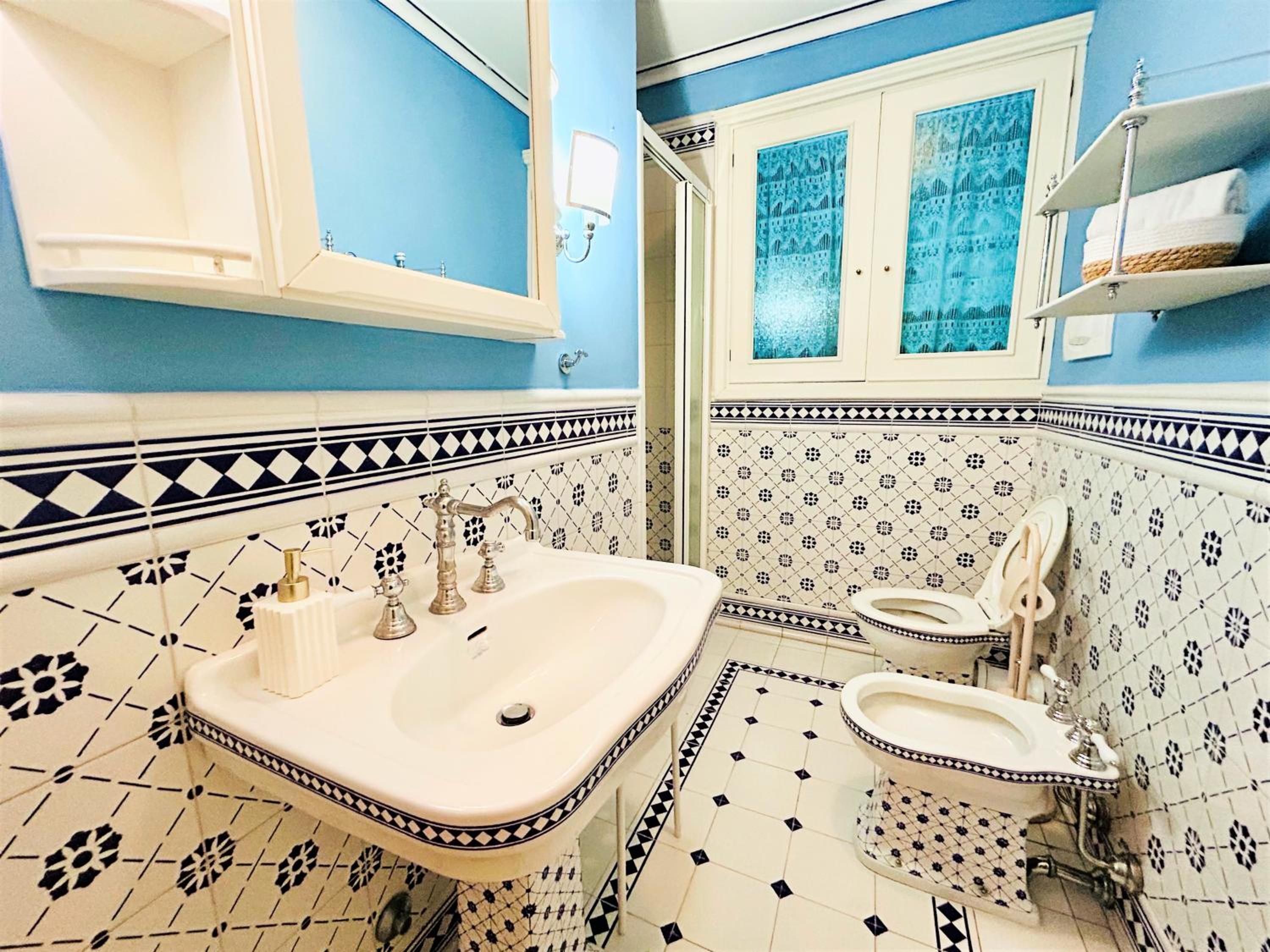 Standard Double Room with Shared Bathroom photo 3
