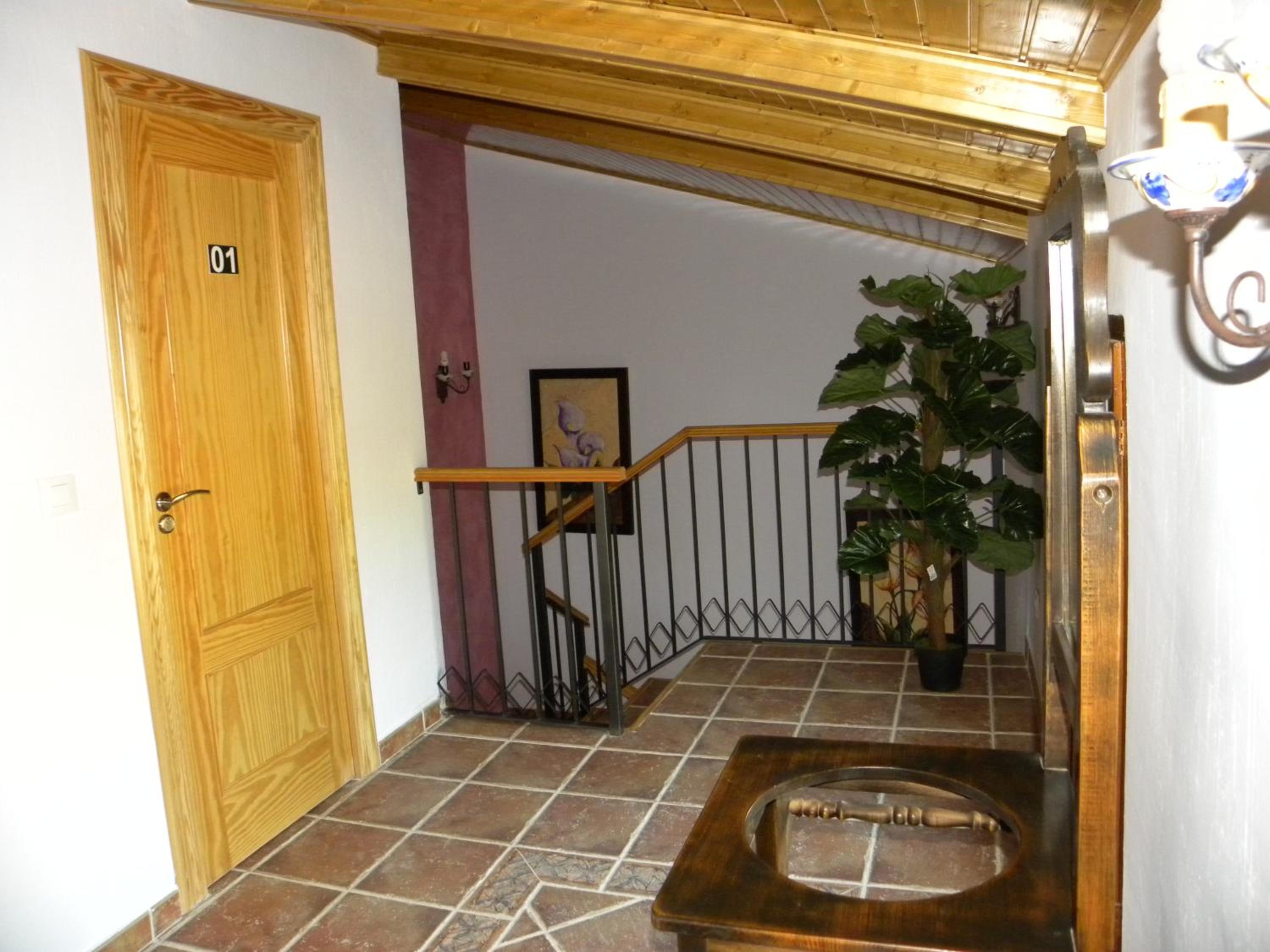 Double Room - Photo 3